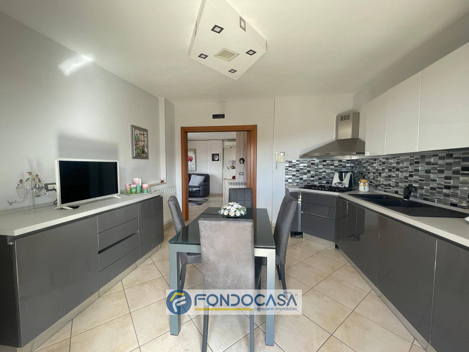 Appartamento in vendita a Orta di Atella