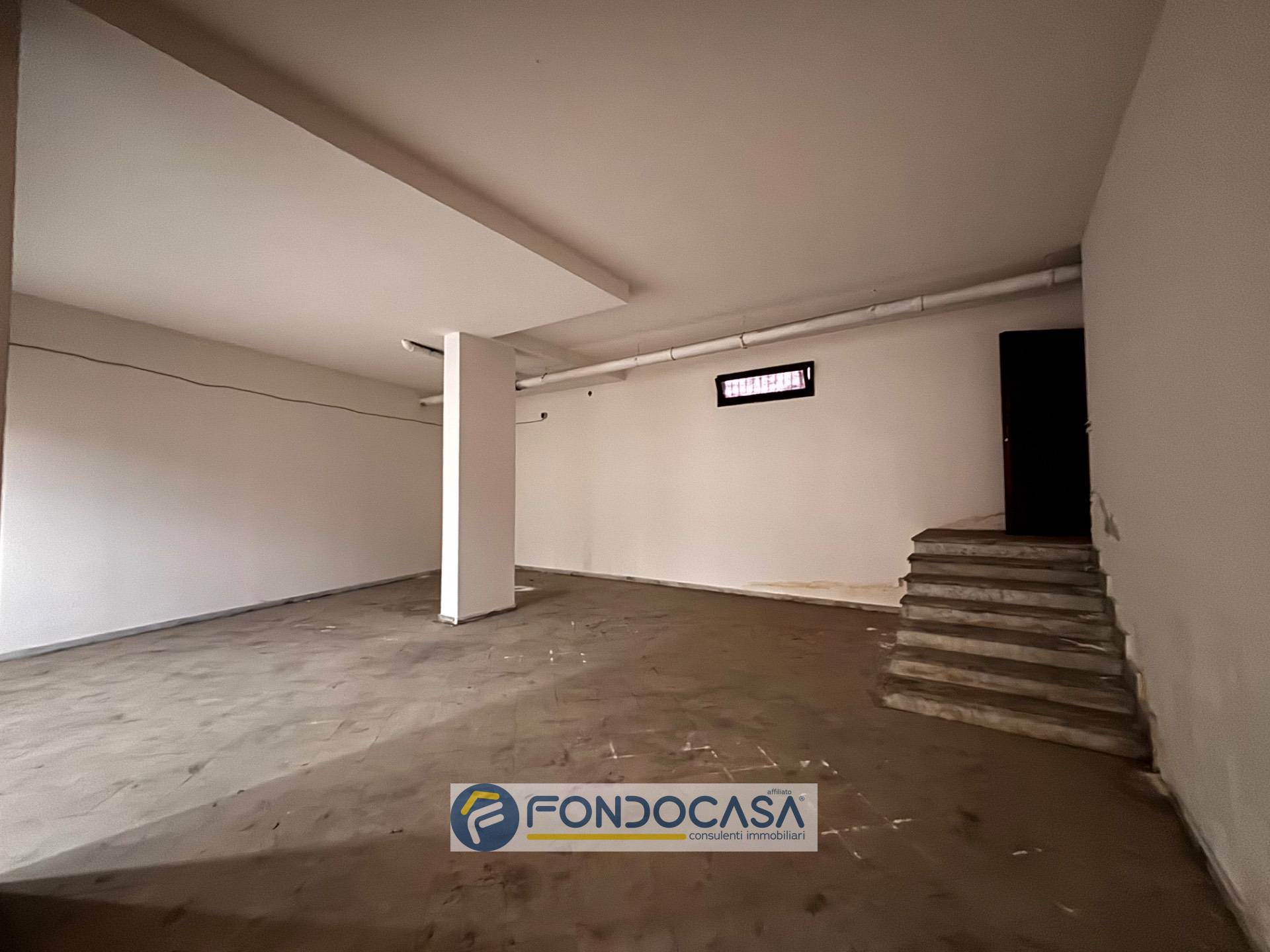 Magazzino in affitto a Aversa