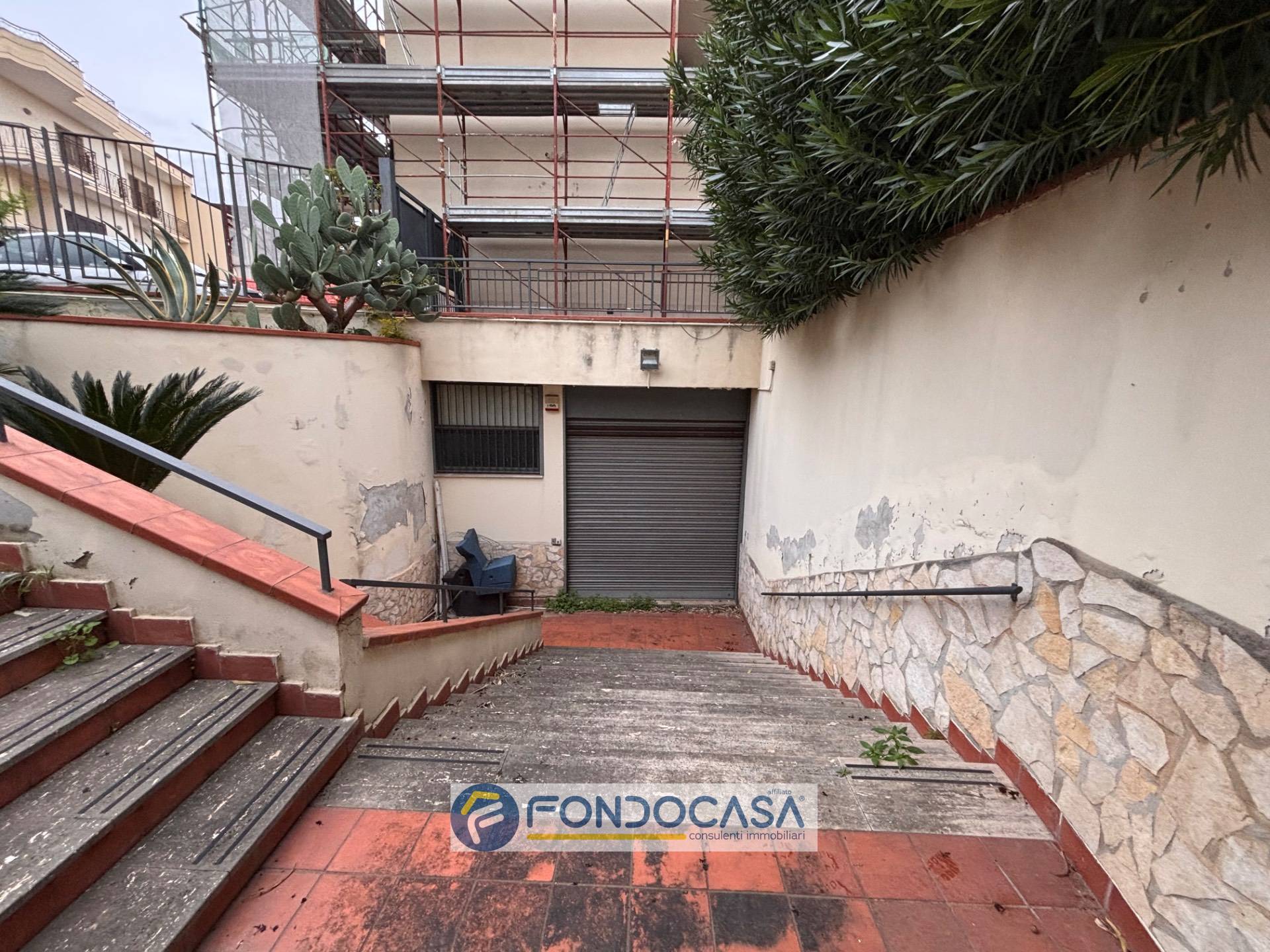 Magazzino in affitto a Aversa