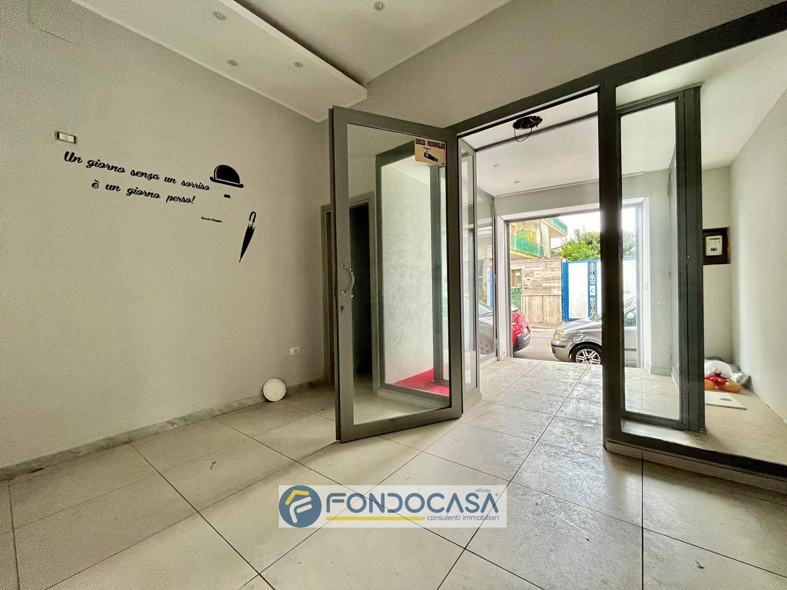 Locale commerciale in affitto a Sant'Antimo