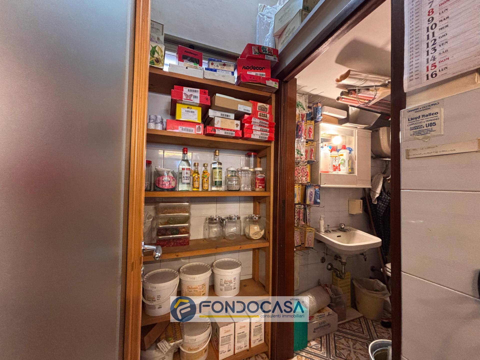 Negozio in affitto a Sant'Antimo