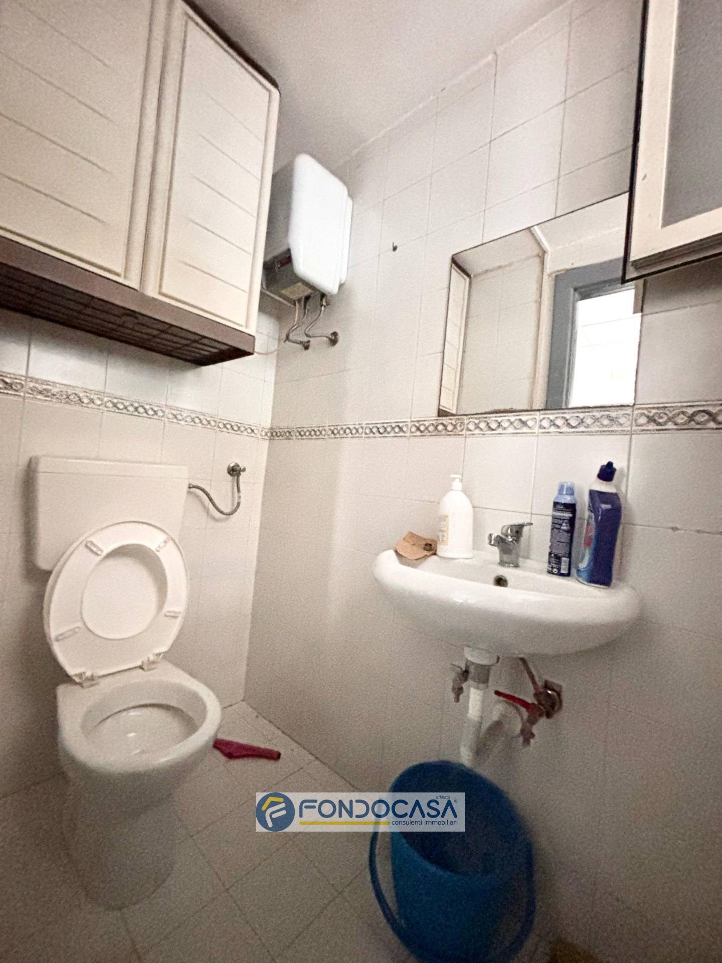 Locale commerciale in affitto a Sant'Antimo