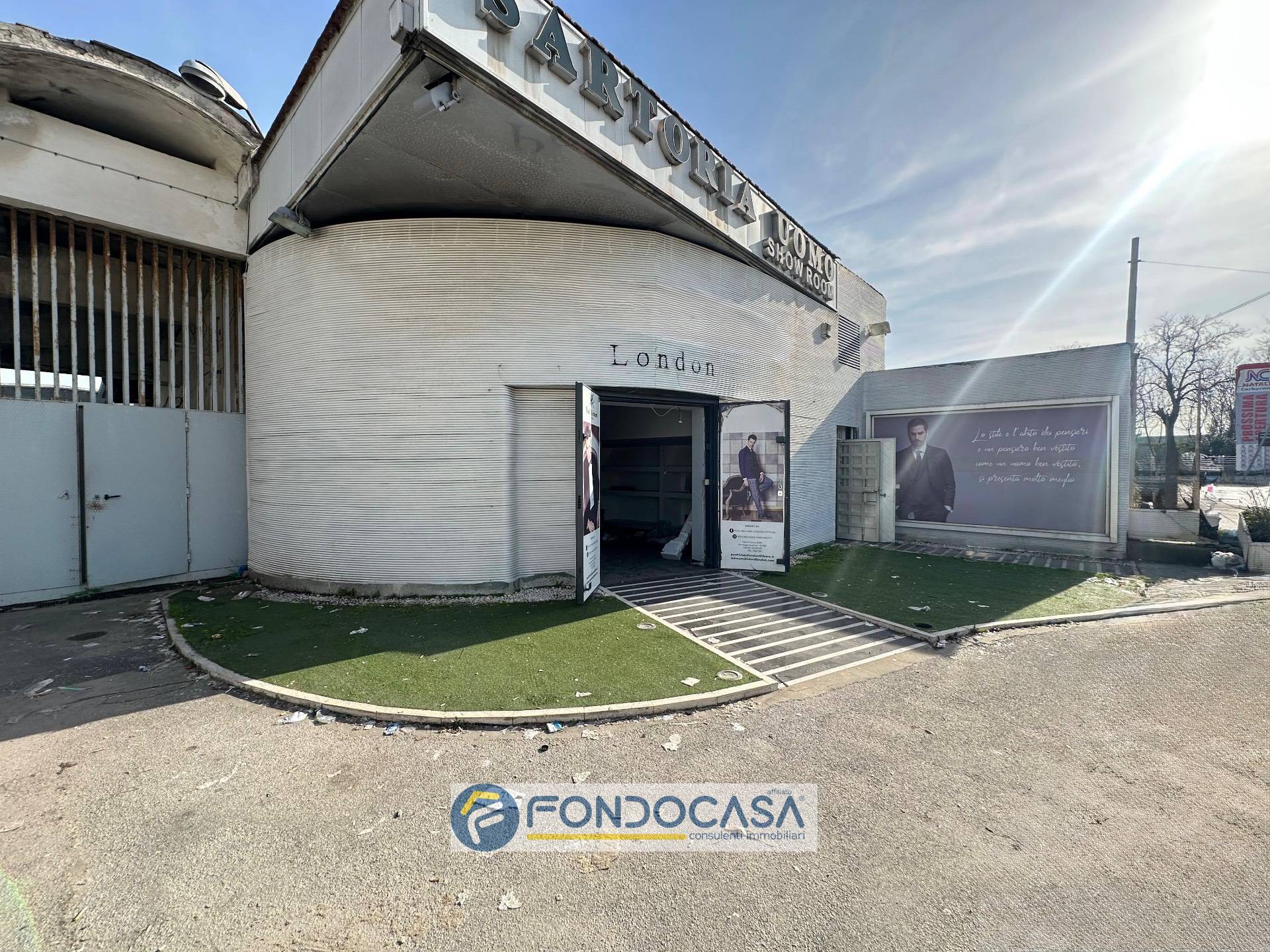 Locale commerciale in affitto a Sant'Antimo