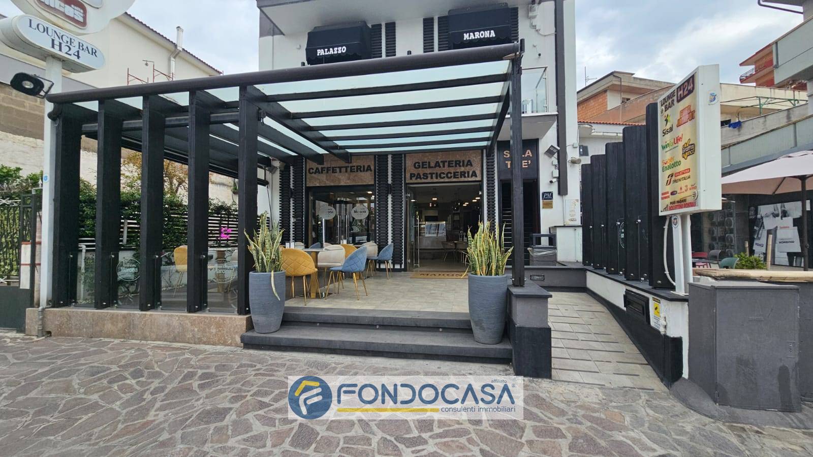 Locale commerciale in vendita a Mondragone