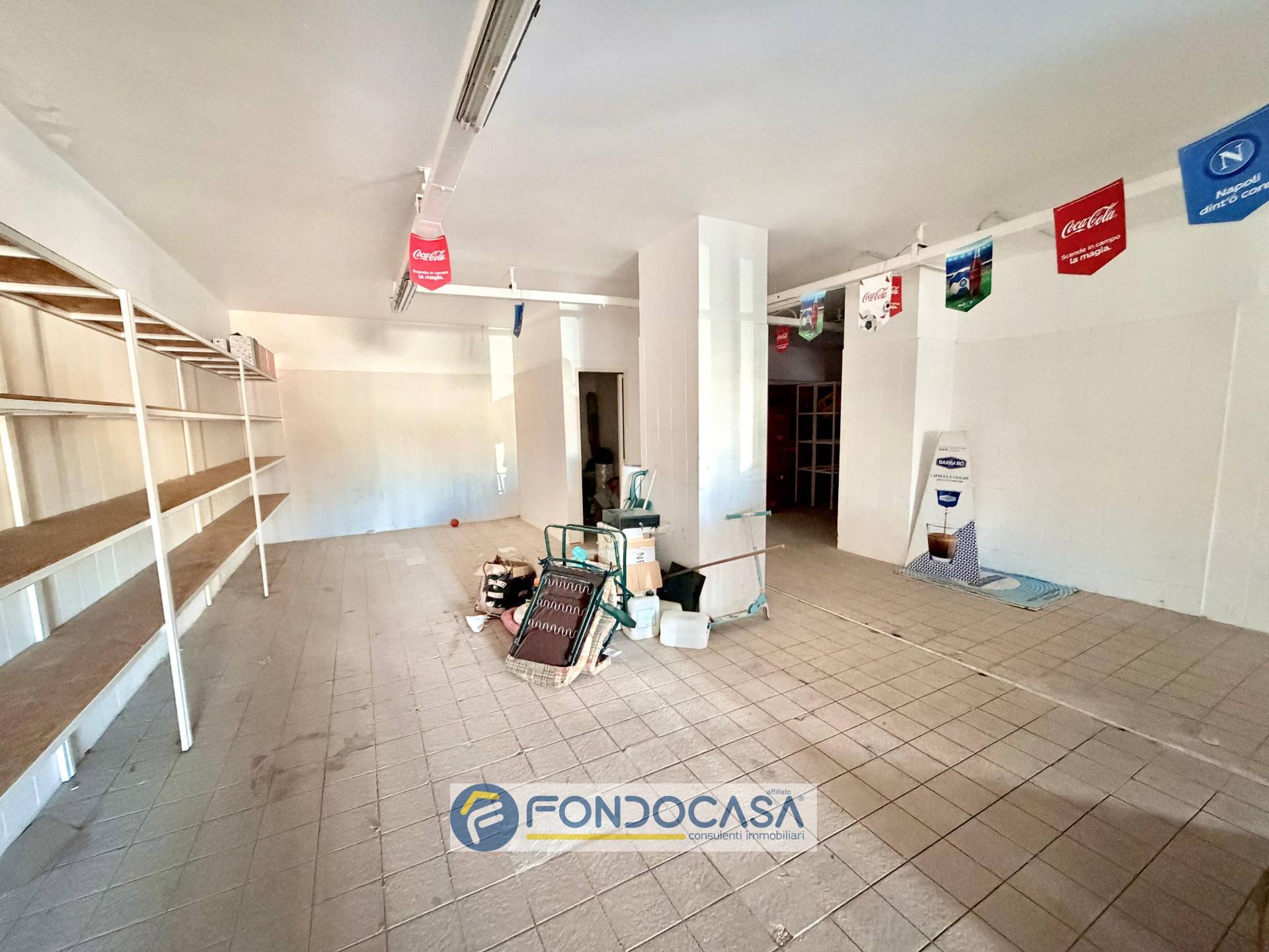 Locale commerciale in affitto a Sant'Antimo