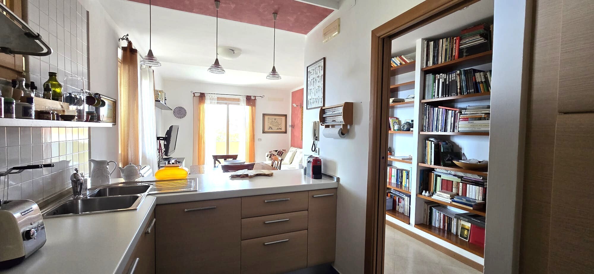 Quadrilocale con giardino in via villa franca de pened�s 38, Alghero