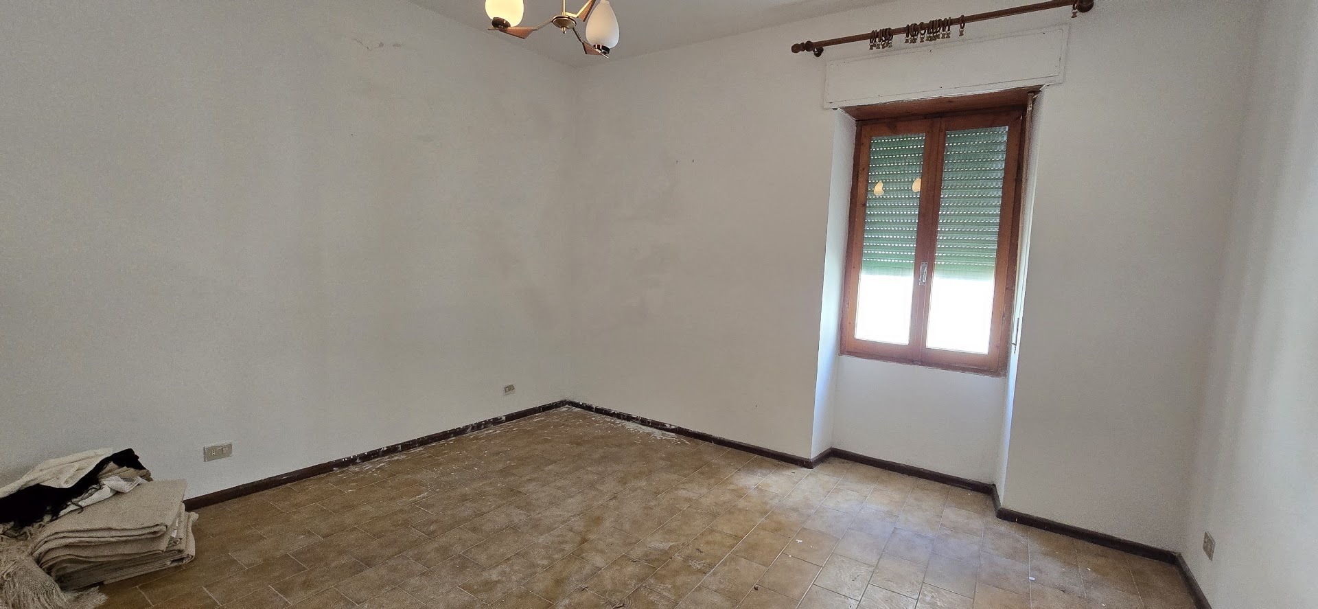 Casa indipendente da ristrutturare in via sanna tolu 41, Osilo