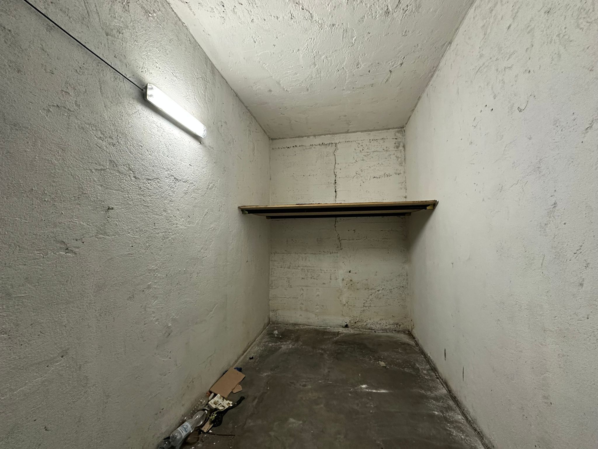 Box/Garage 13mq in vendita in via pesaro 45, Torino