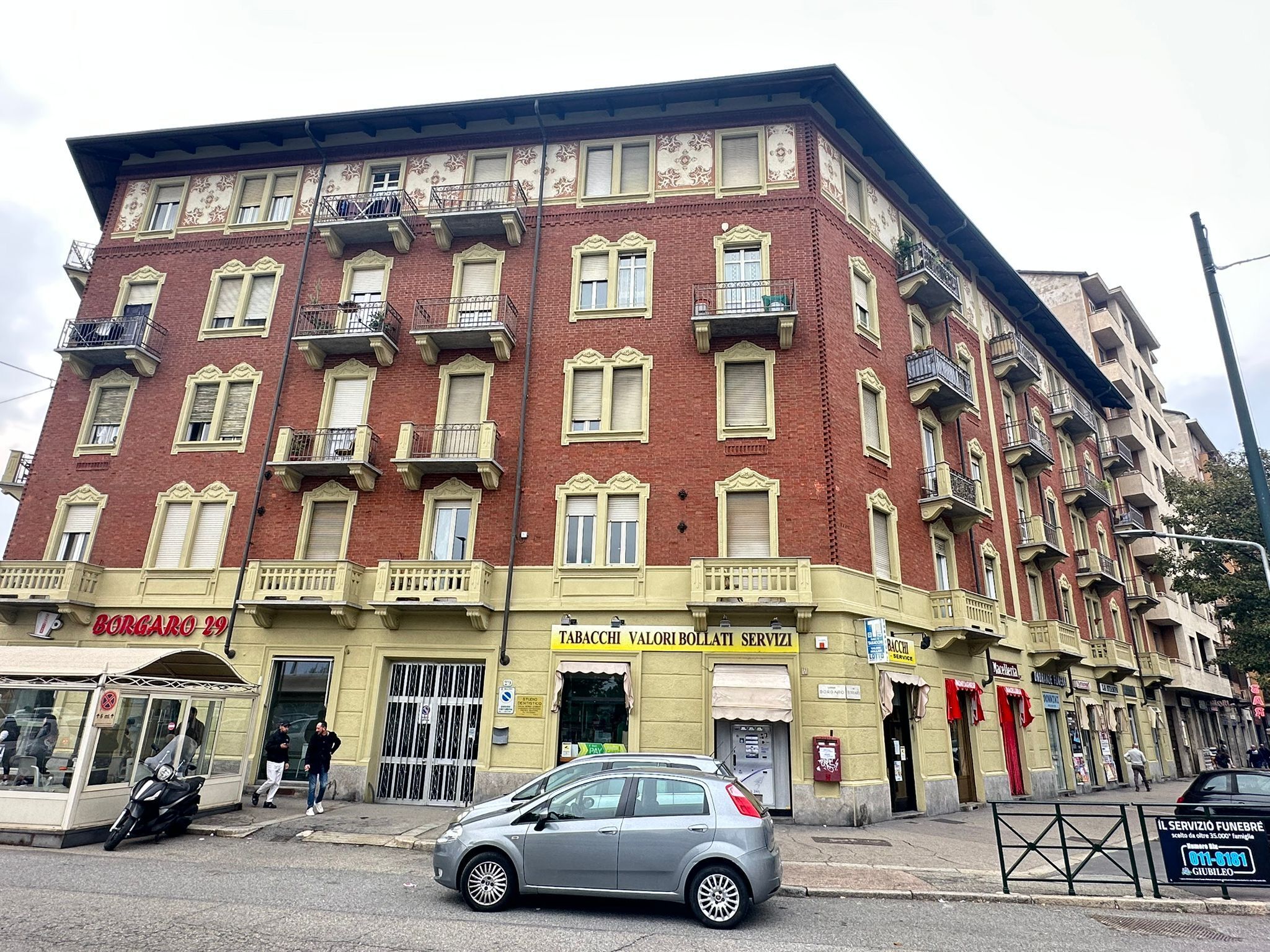 Quadrilocale in vendita in largo borgaro 29, Torino
