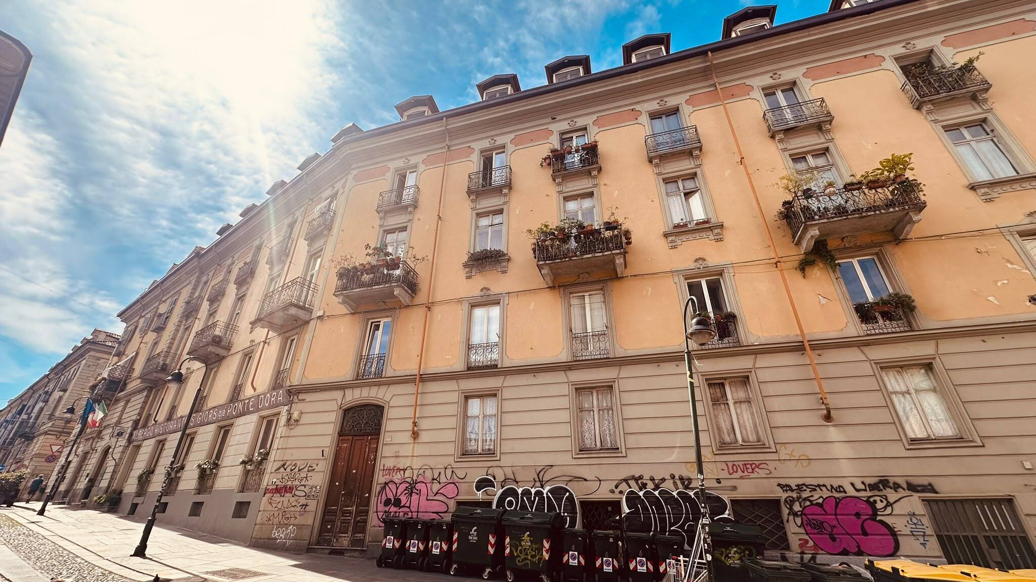 Mansarda ristrutturata in via borgo dora 3, Torino