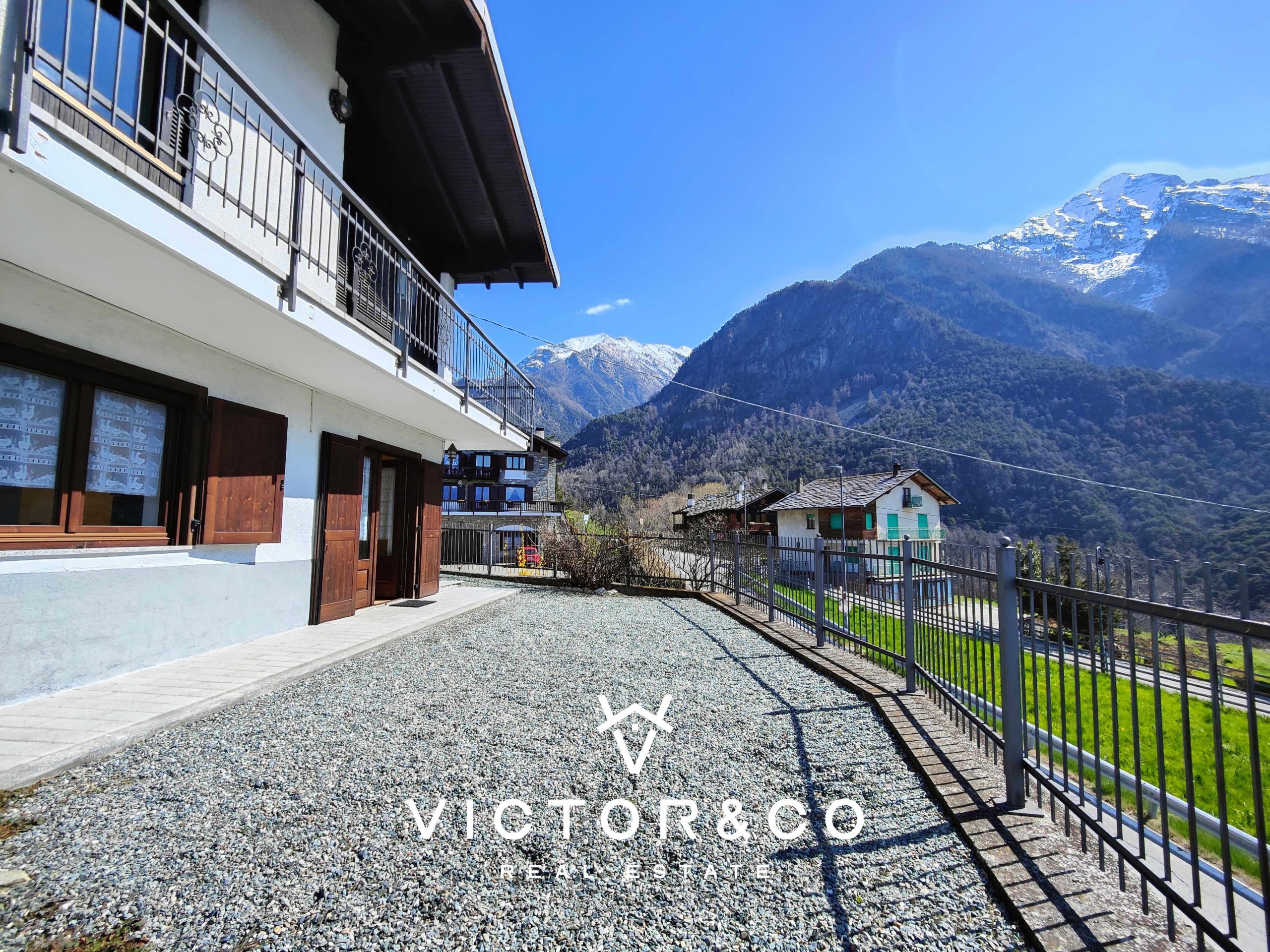 Villa con giardino in frazione tilly sic, Challand-Saint-Anselme