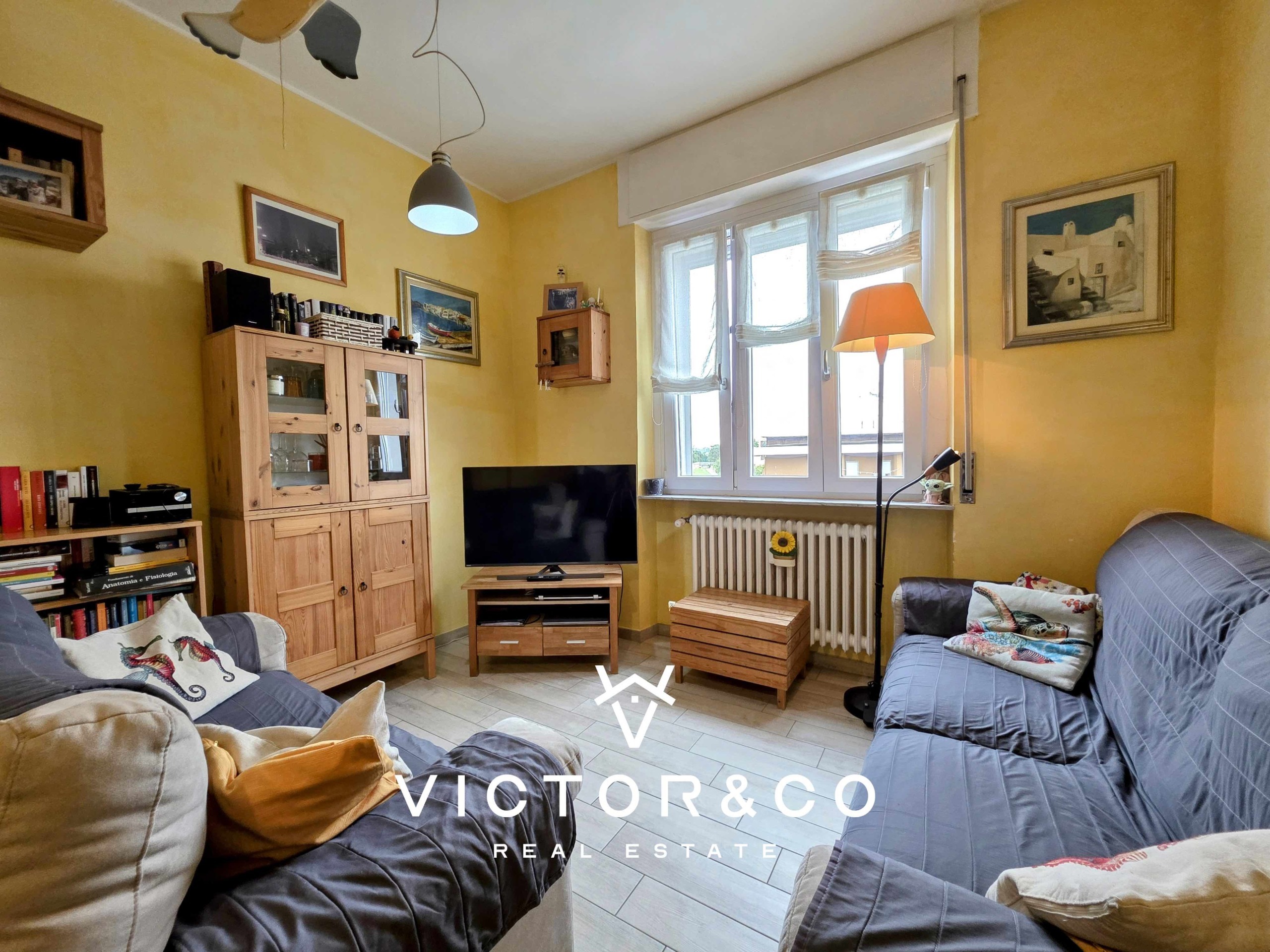 Trilocale con box in via corridoni snc, Novara