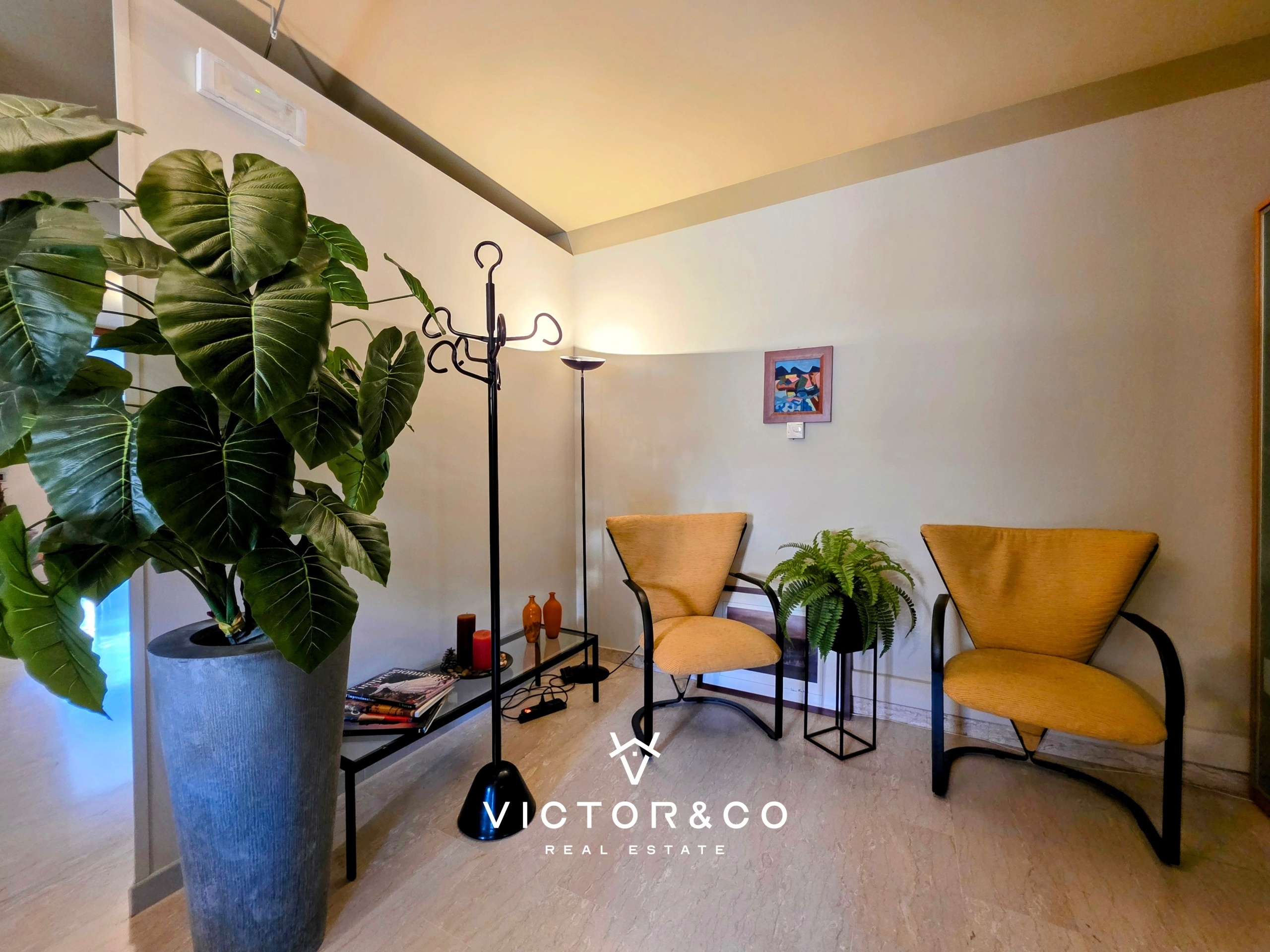 Ufficio con box in corso statuto sn, Mondov