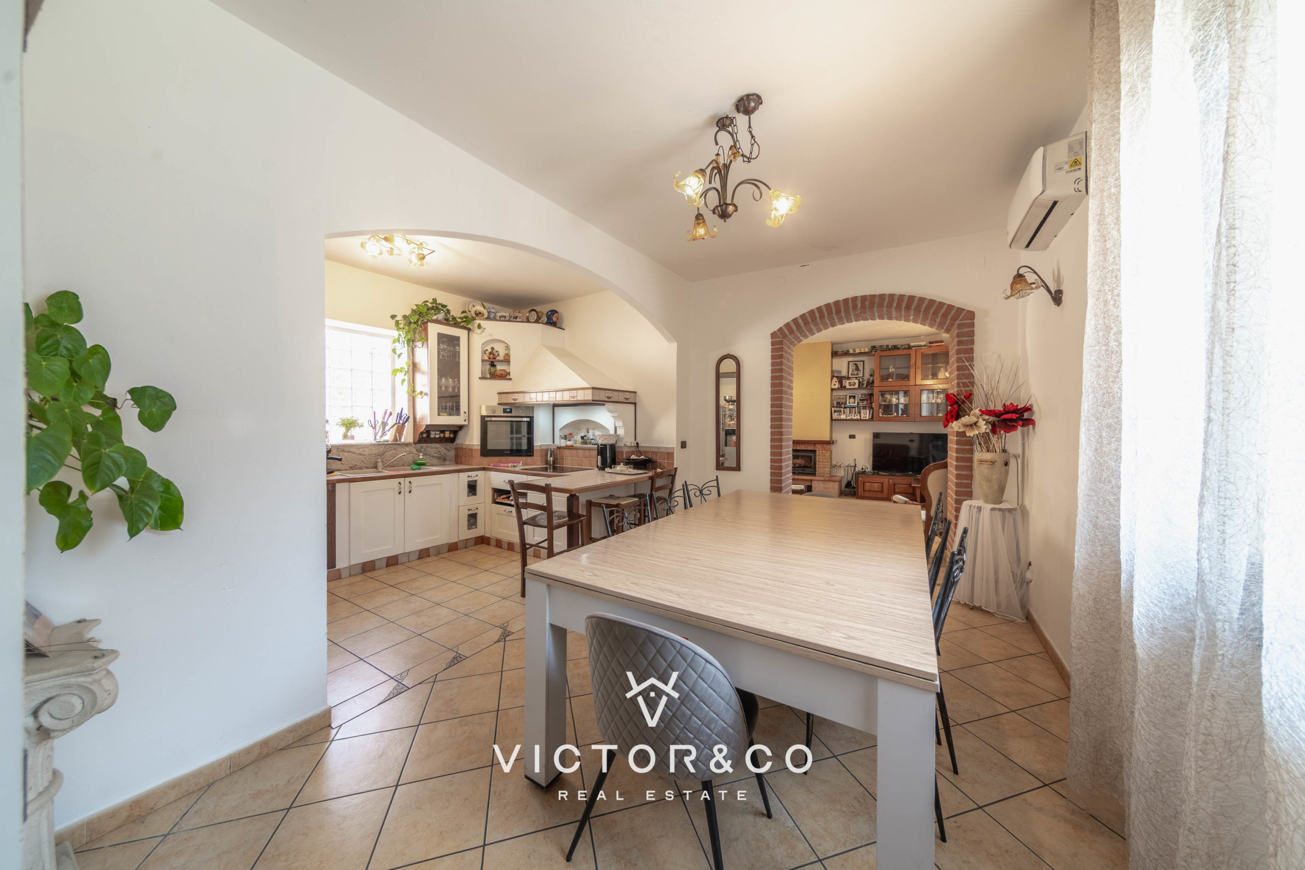 Casa indipendente con giardino in via marconi snc, Briona