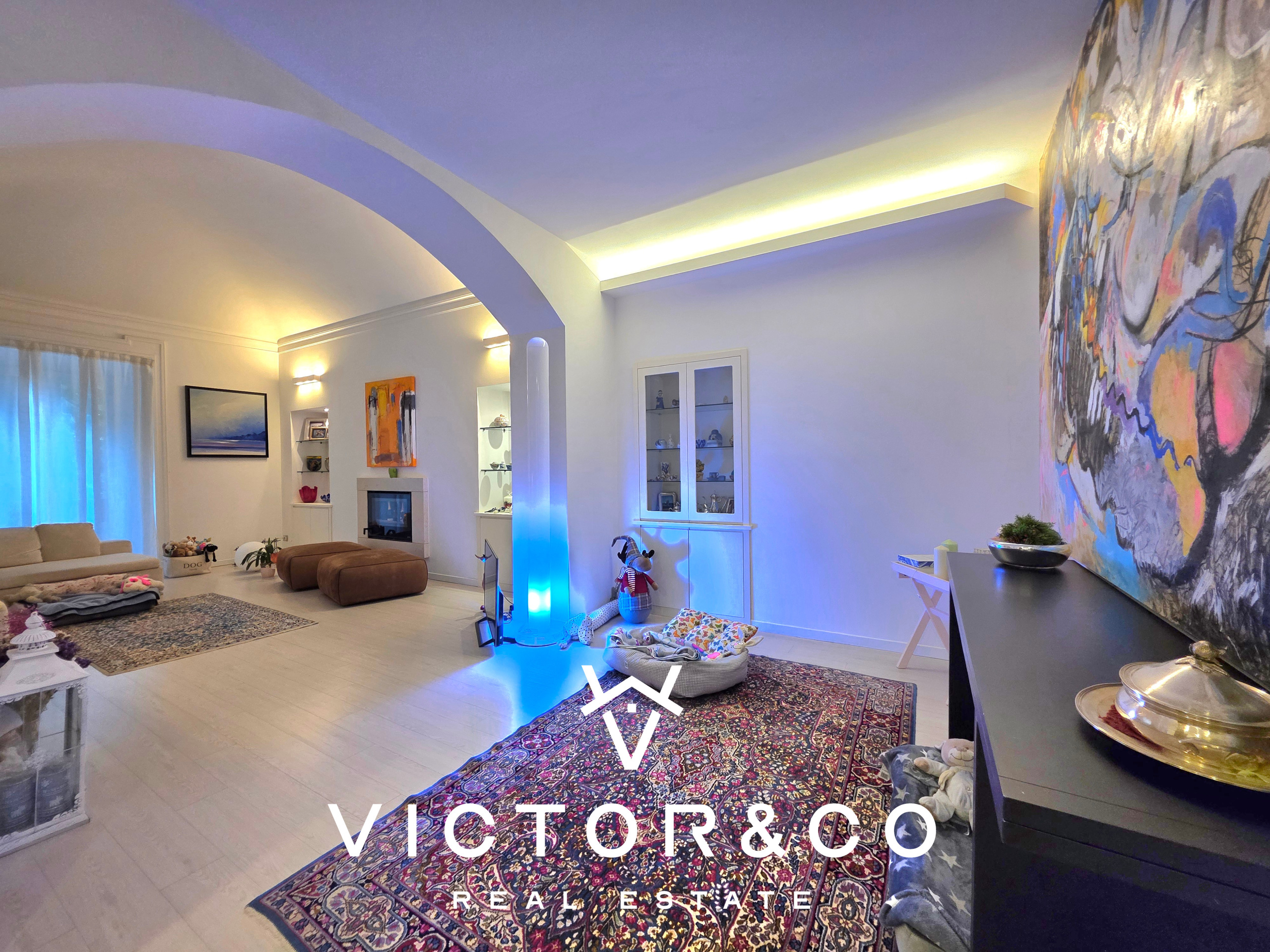 Quadrilocale ristrutturato in via dei caccia snc, Novara