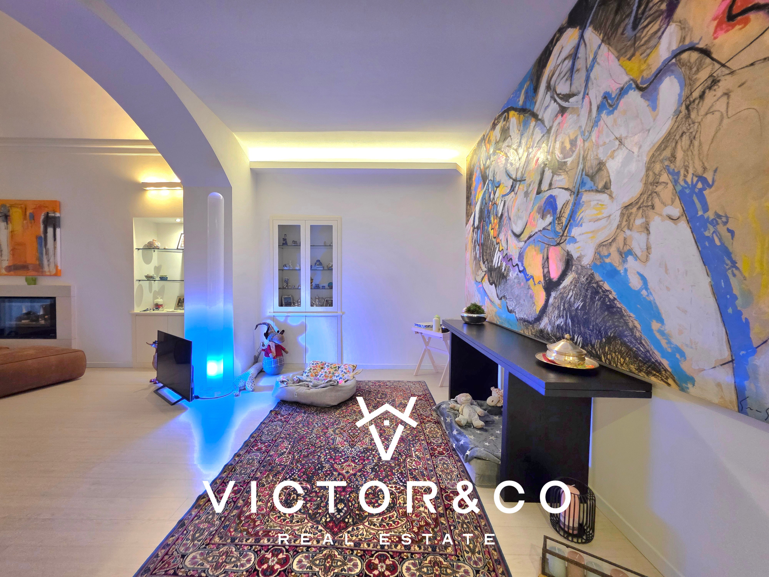 Quadrilocale ristrutturato in via dei caccia snc, Novara