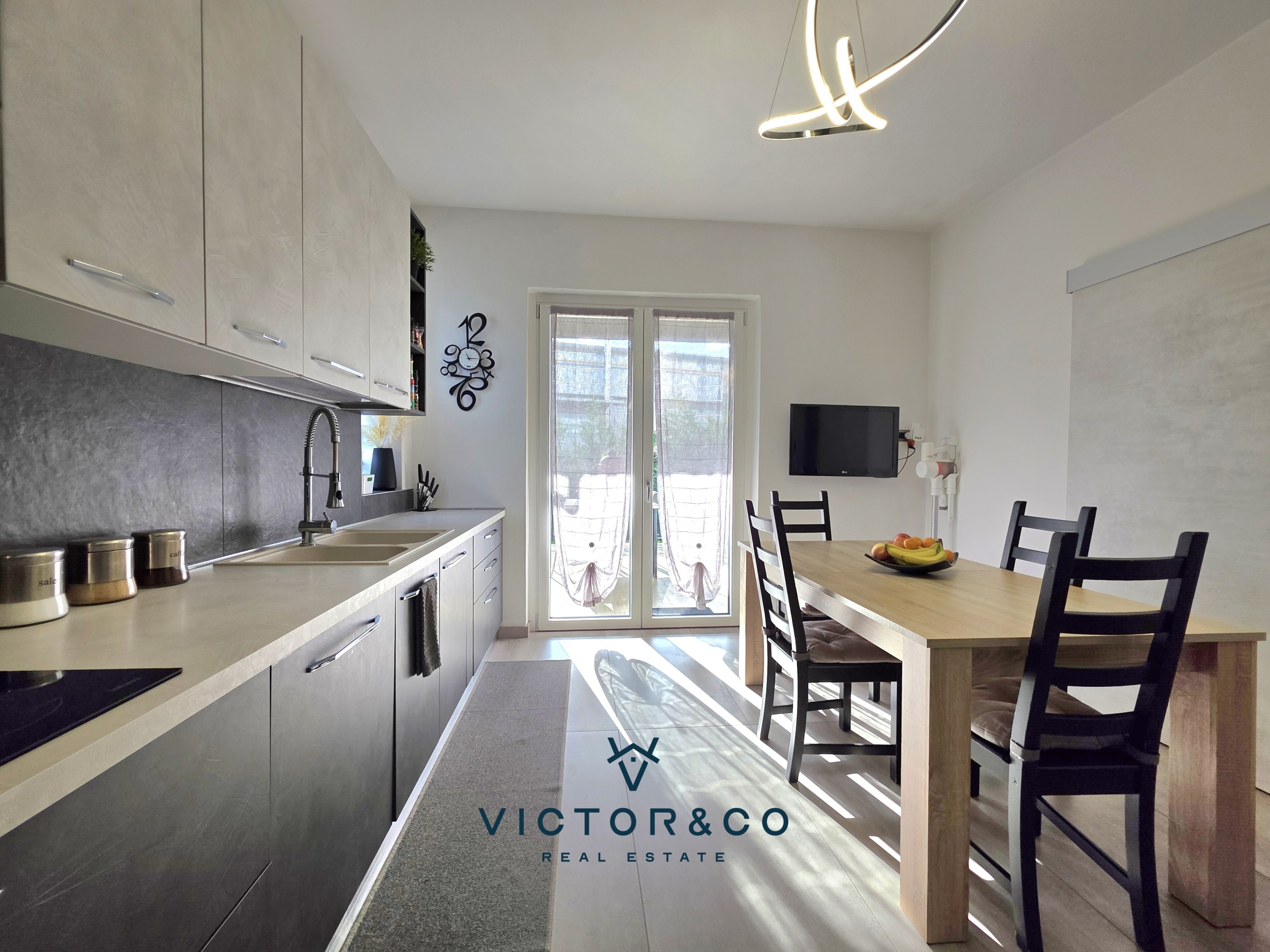 Villa con giardino in via sempione sn, Marano Ticino