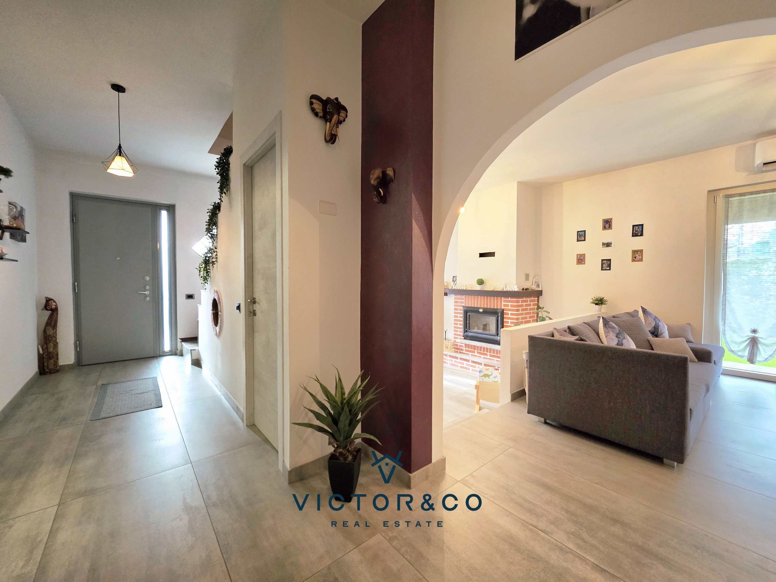 Villa con giardino in via sempione sn, Marano Ticino