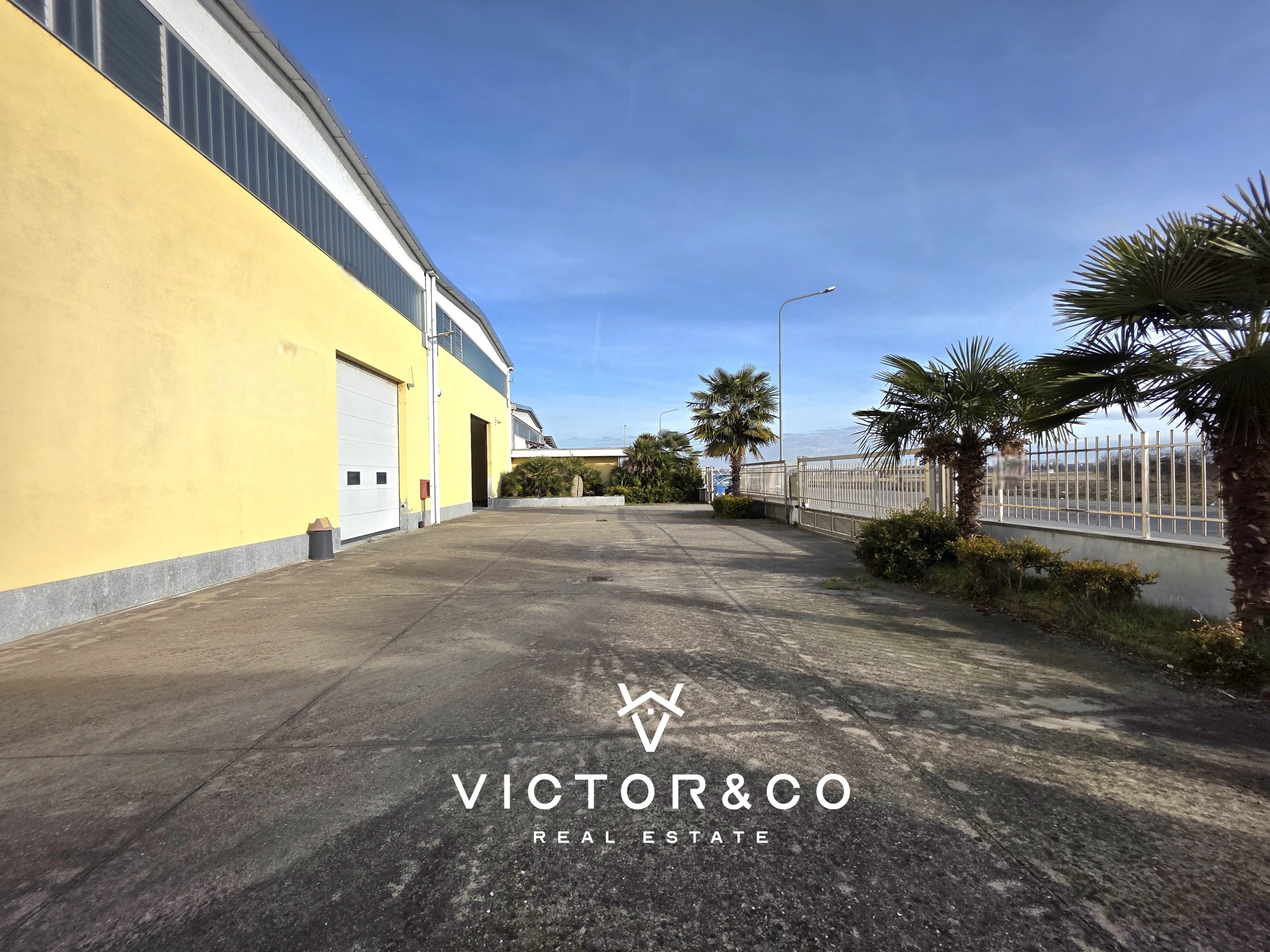 Capannone in vendita in strada provinciale per biandrate 16, San Pietro Mosezzo