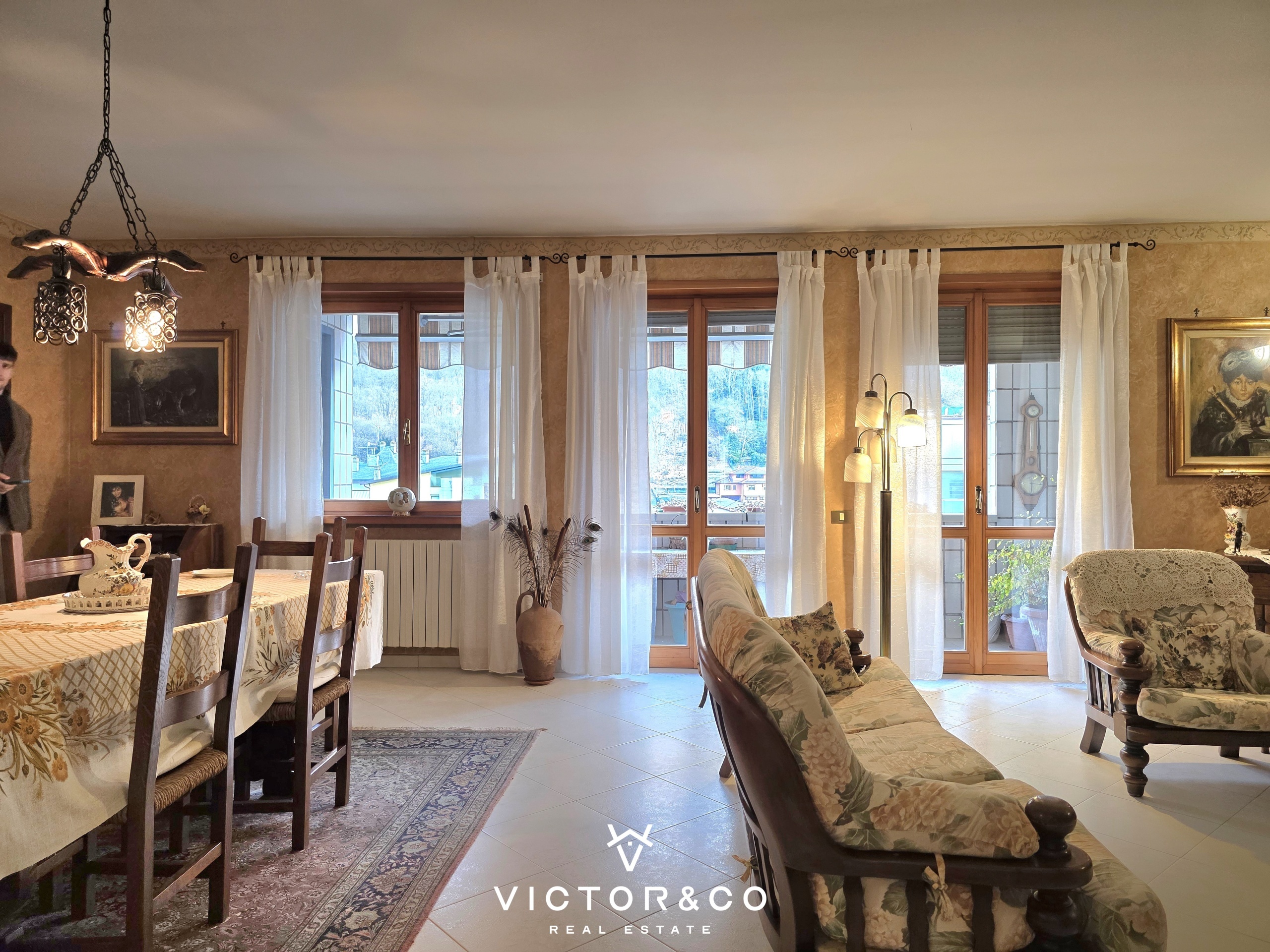 Appartamento con box doppio in piazza nobili de toma 9, Omegna