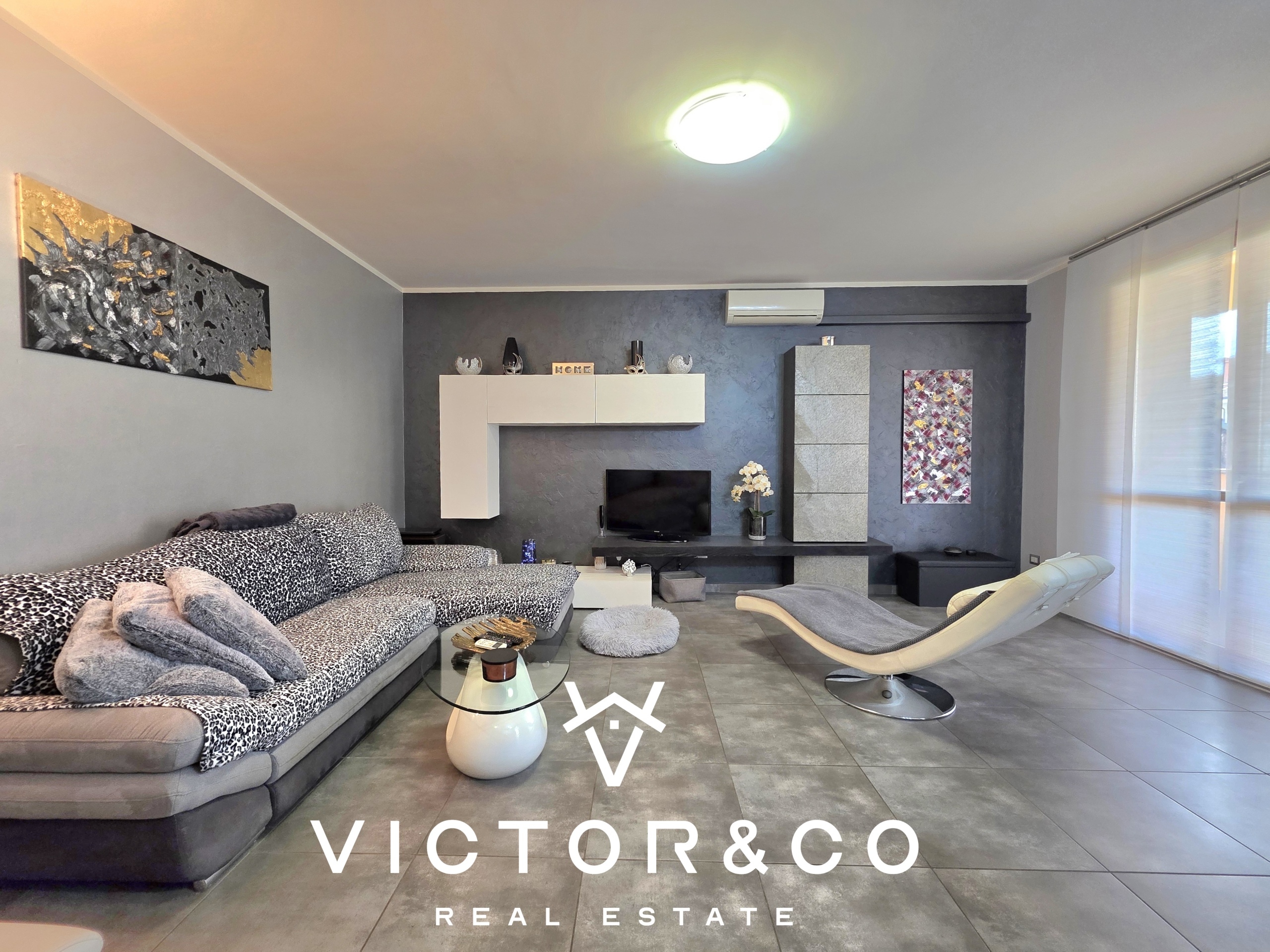 Bilocale con box in via valsesia 16, Novara