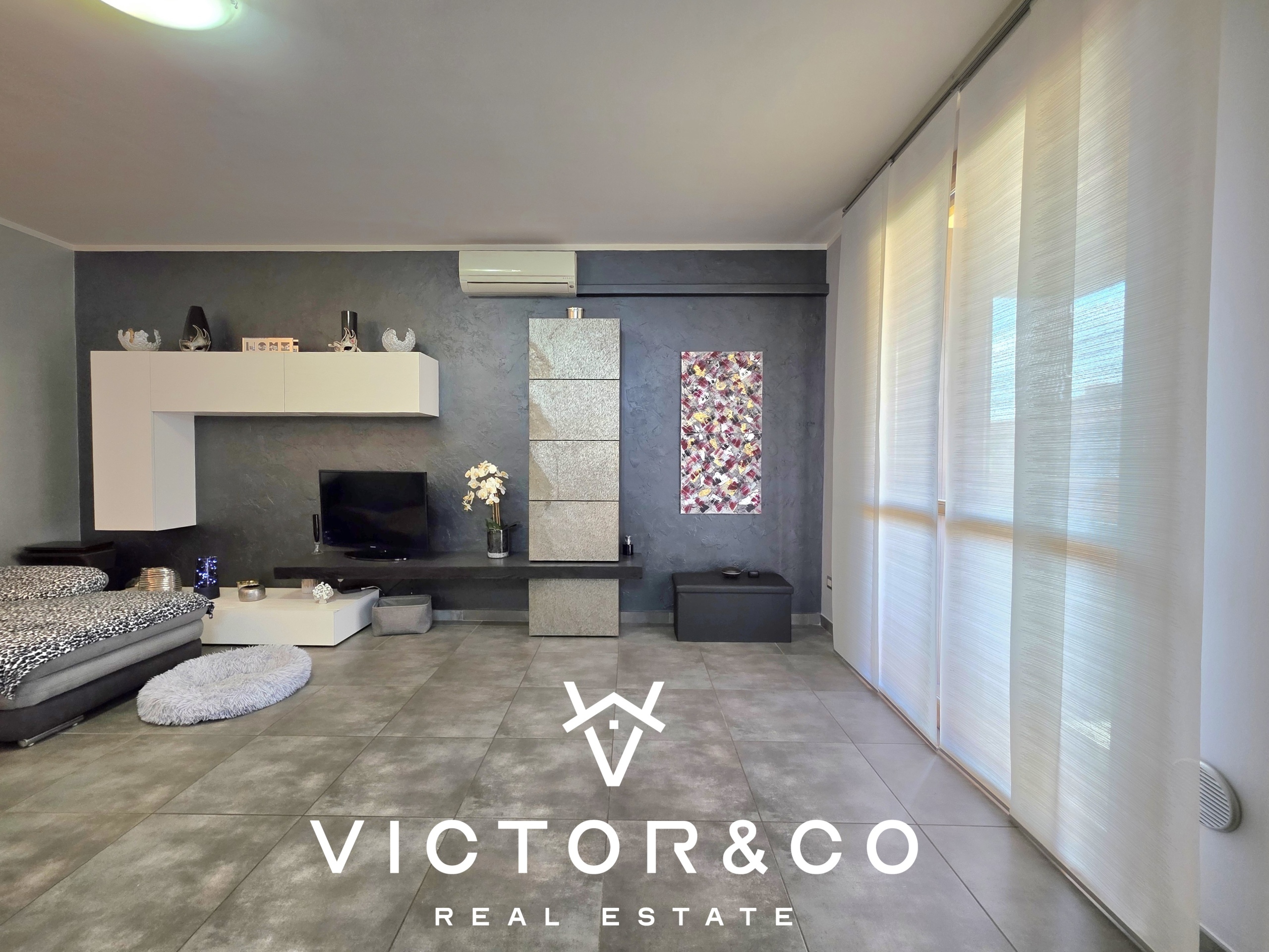 Bilocale con box in via valsesia 16, Novara