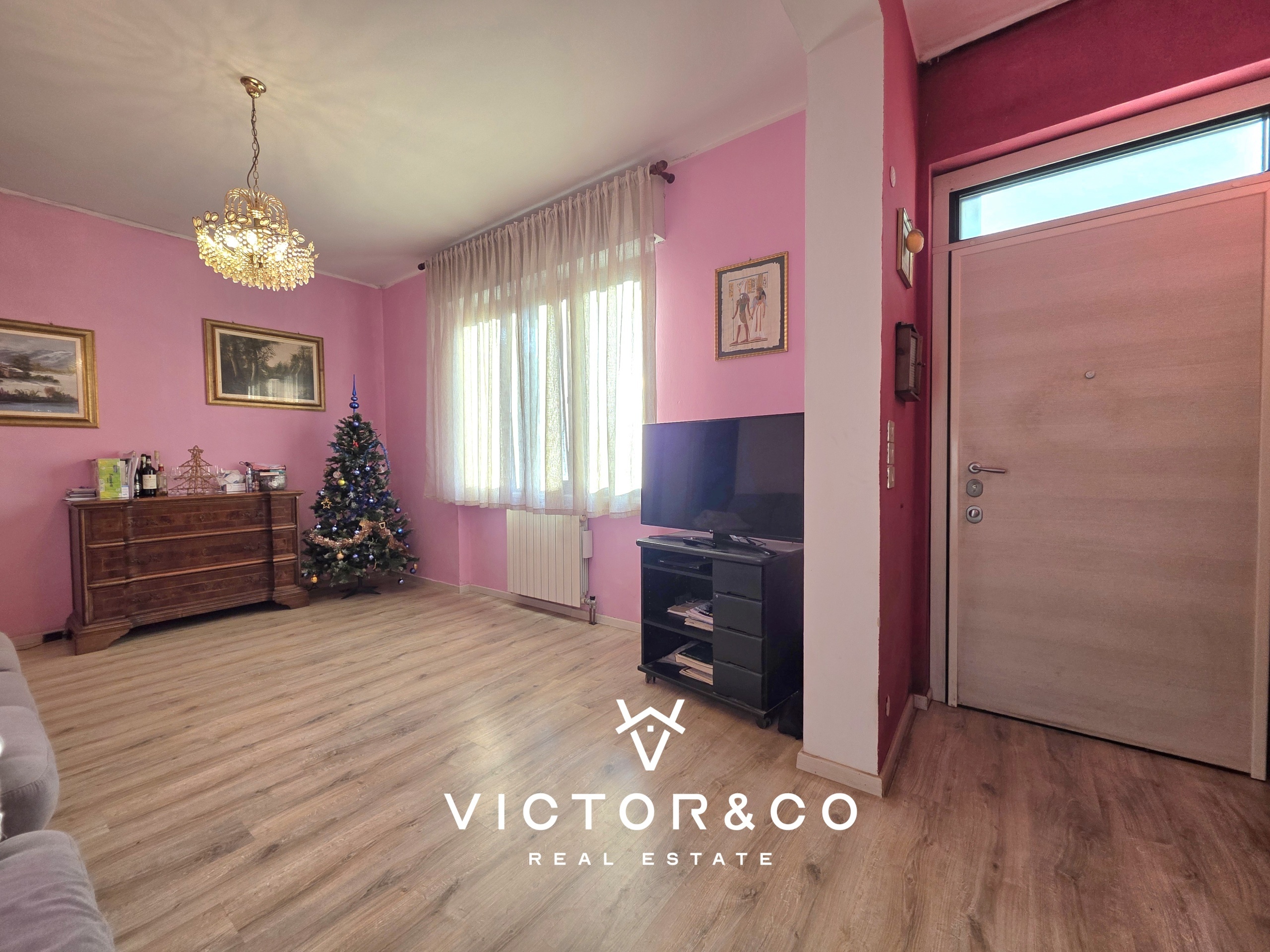 Villa con giardino in via gramoni sn, Novara