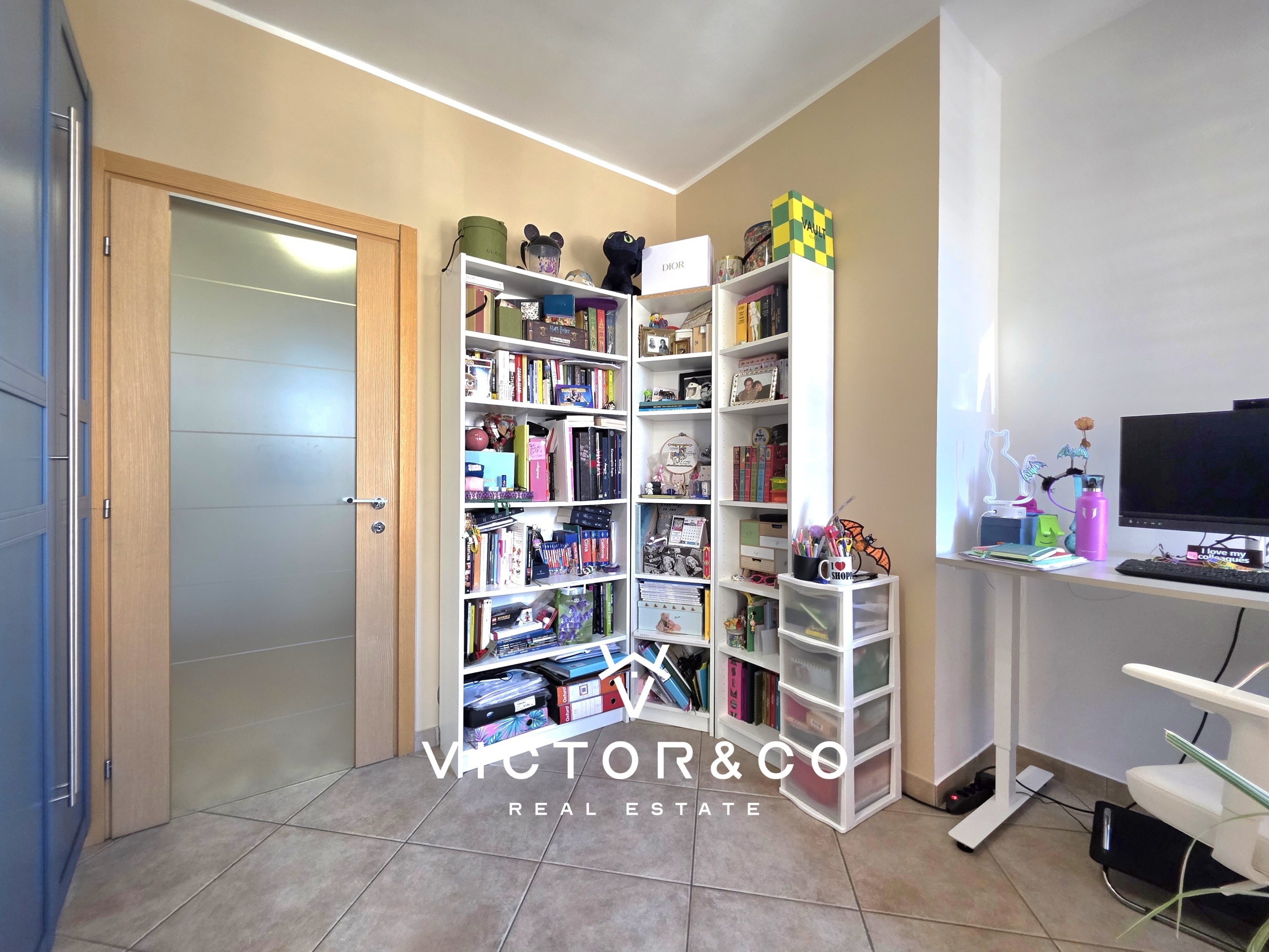 Quadrilocale con terrazzo in via luigi camoletti snc, Novara