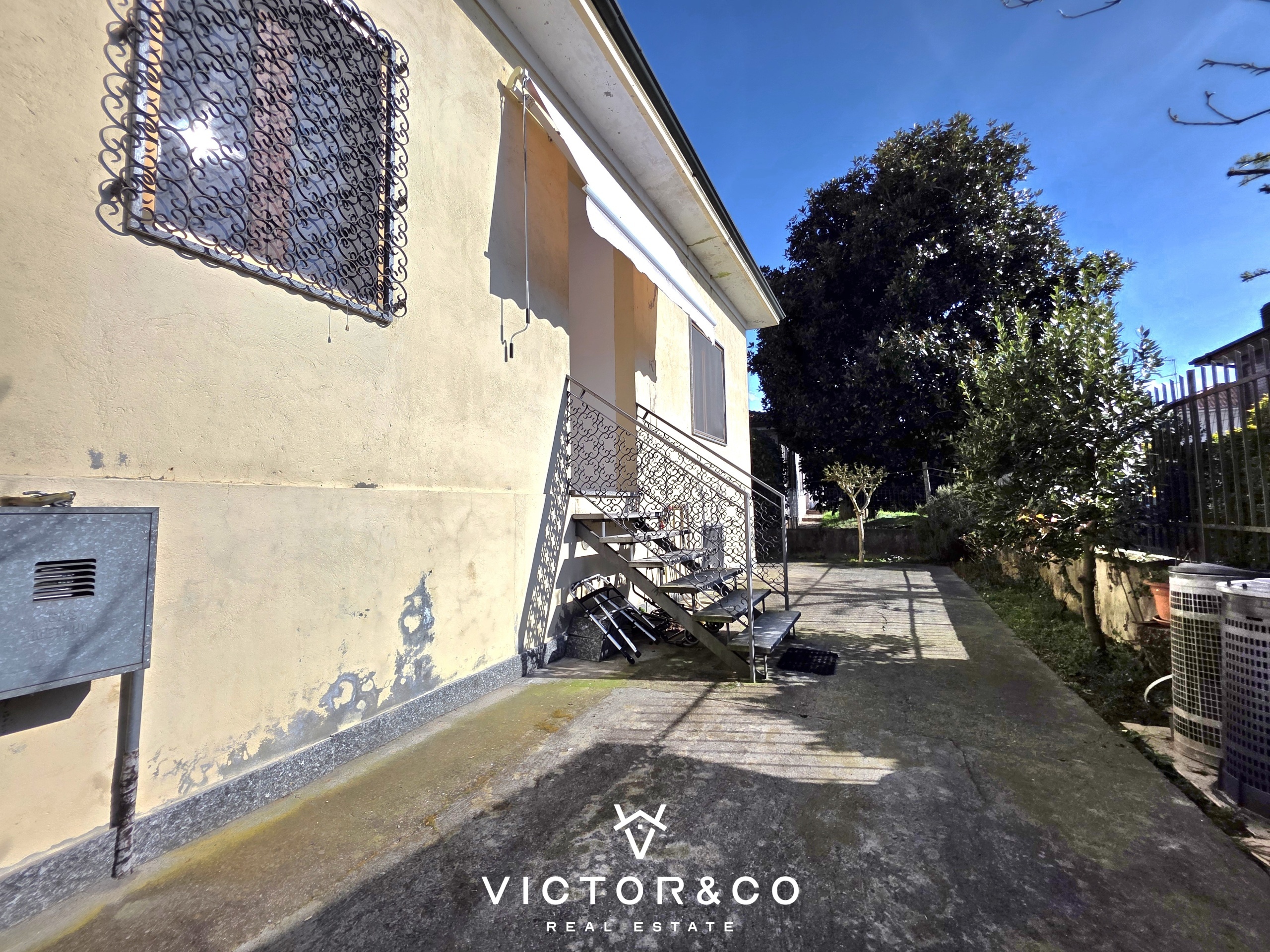 Casa indipendente con giardino in via po 10a, Trecate