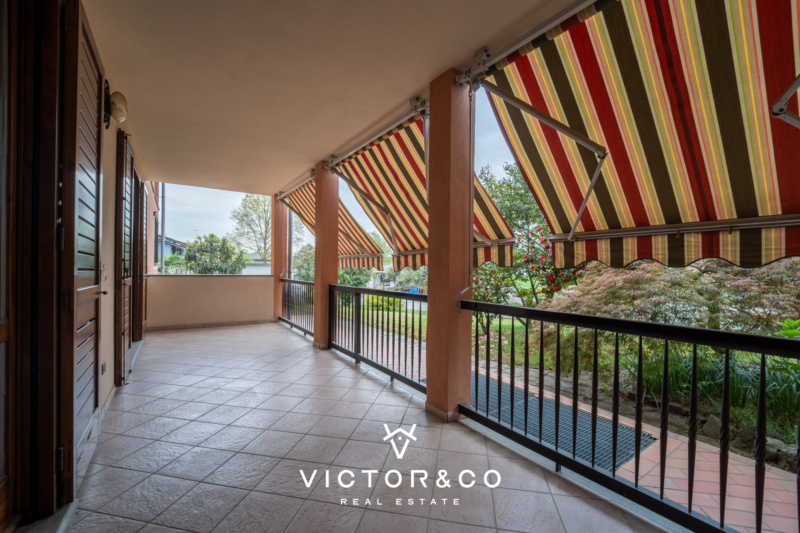 Trilocale con terrazzo in via g. ferrari sn, Bellinzago Novarese