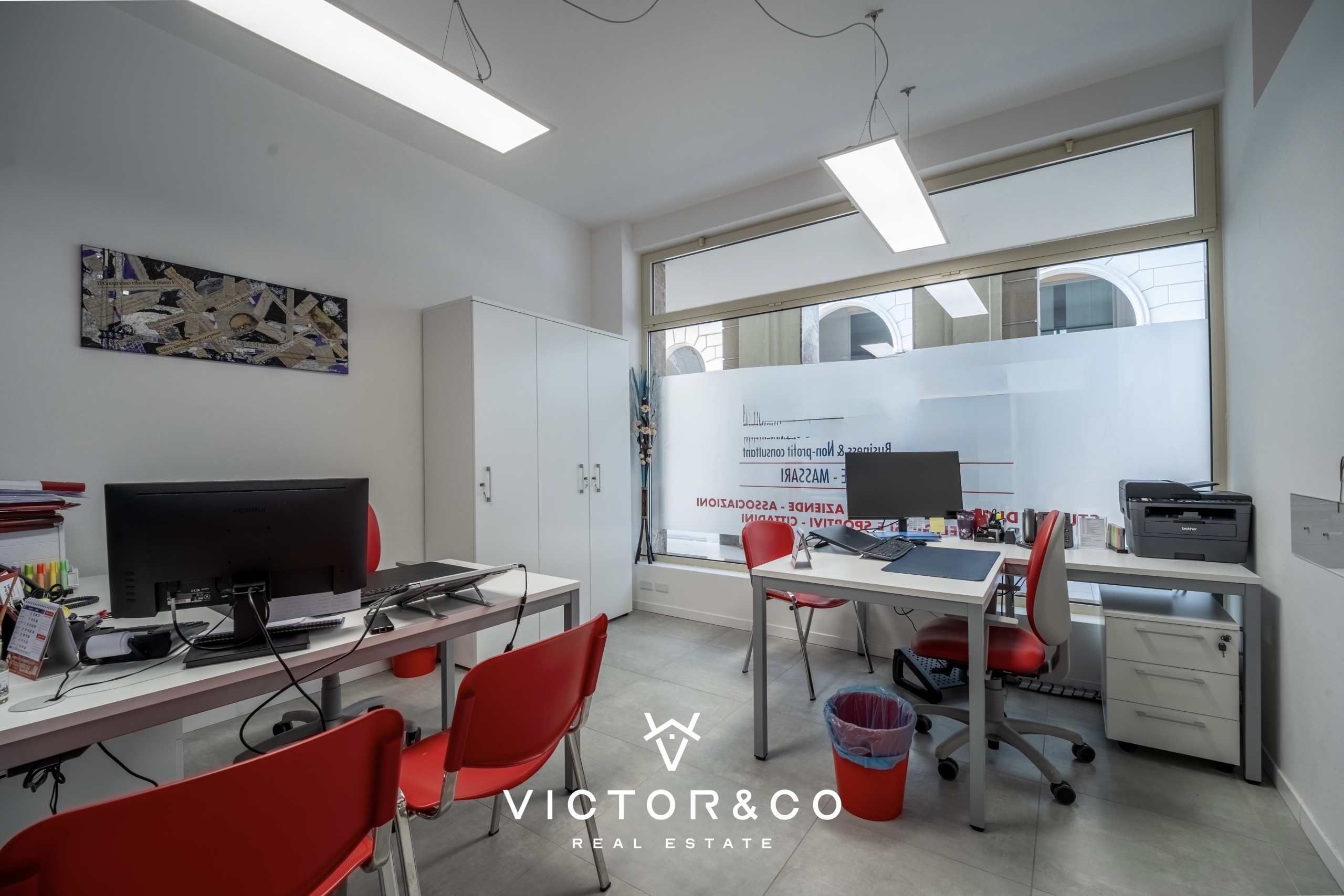 Ufficio ristrutturato in via ettore perrone snc, Novara