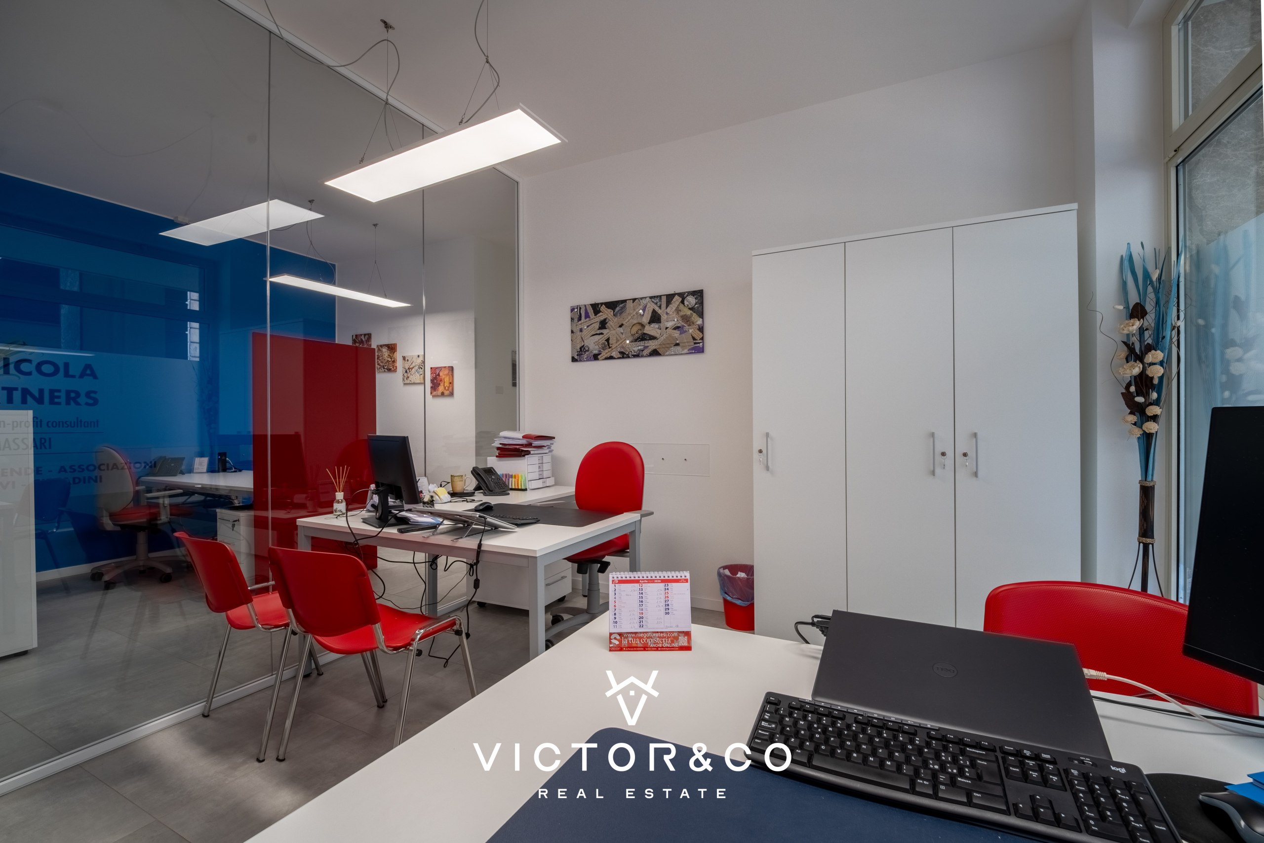 Ufficio ristrutturato in via ettore perrone snc, Novara