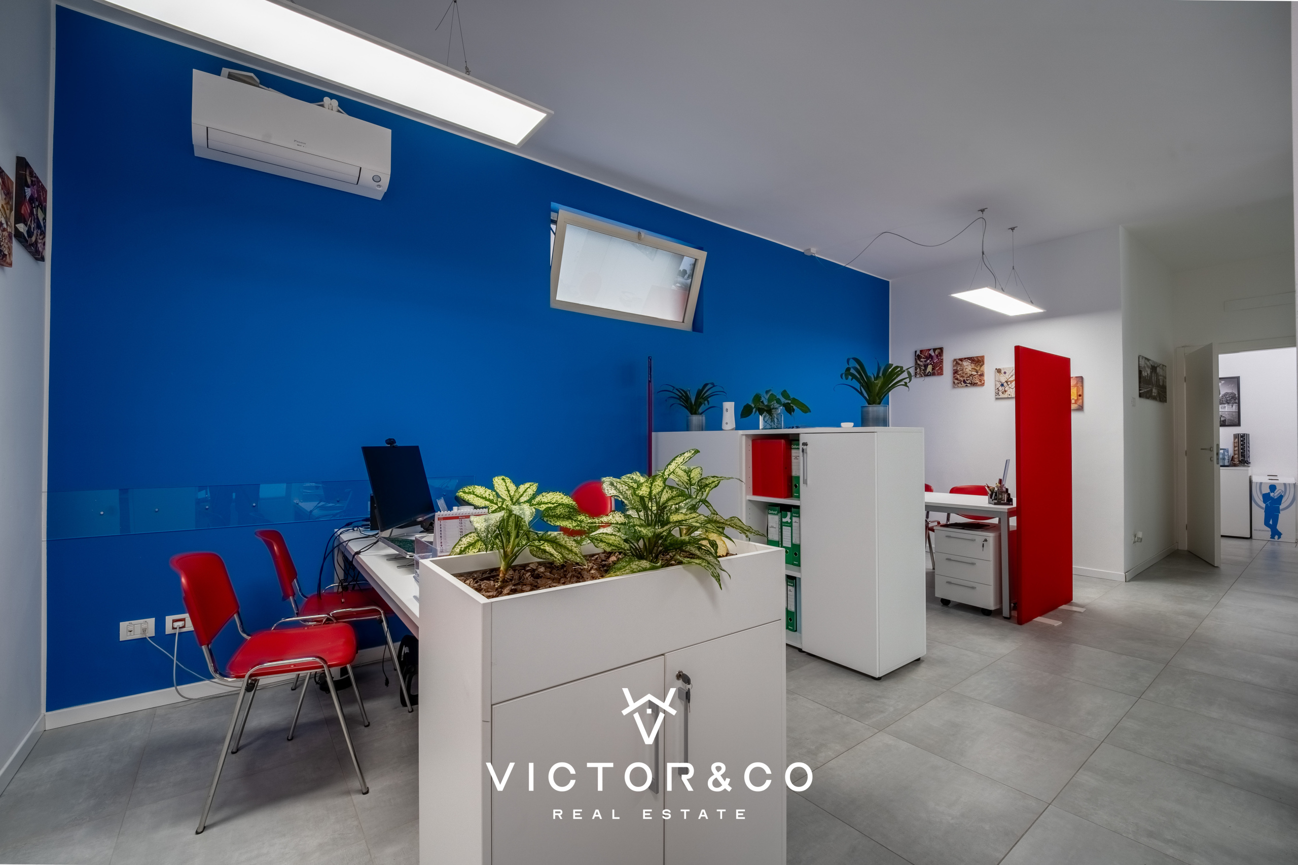 Ufficio ristrutturato in via ettore perrone snc, Novara