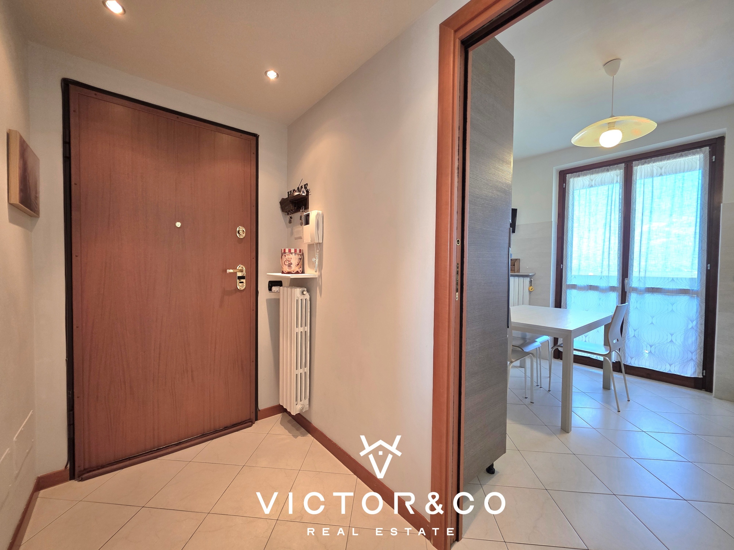 Attico con terrazzo in via bettole sic, Trecate
