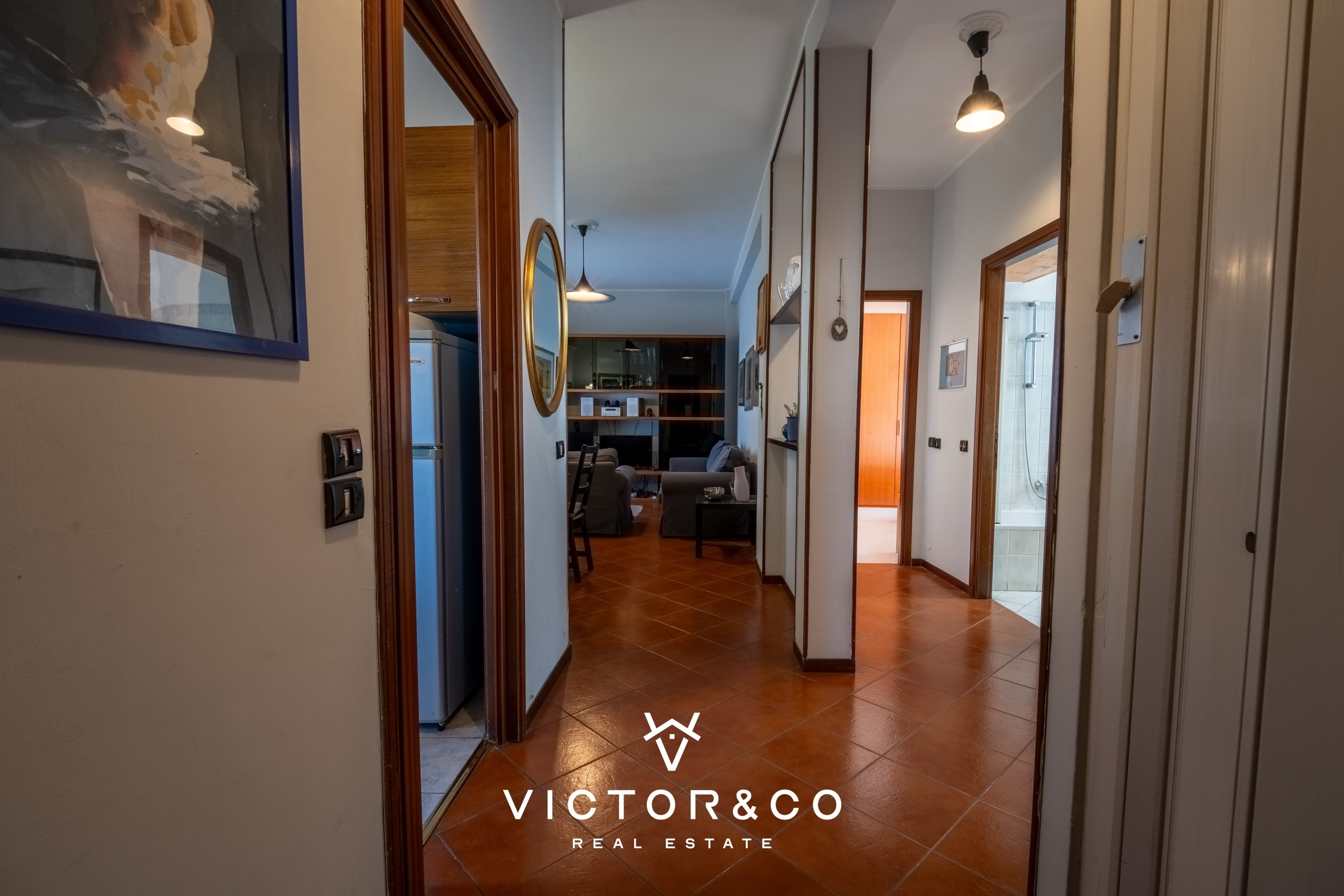 Trilocale con terrazzo in corso vercelli 1c, Novara