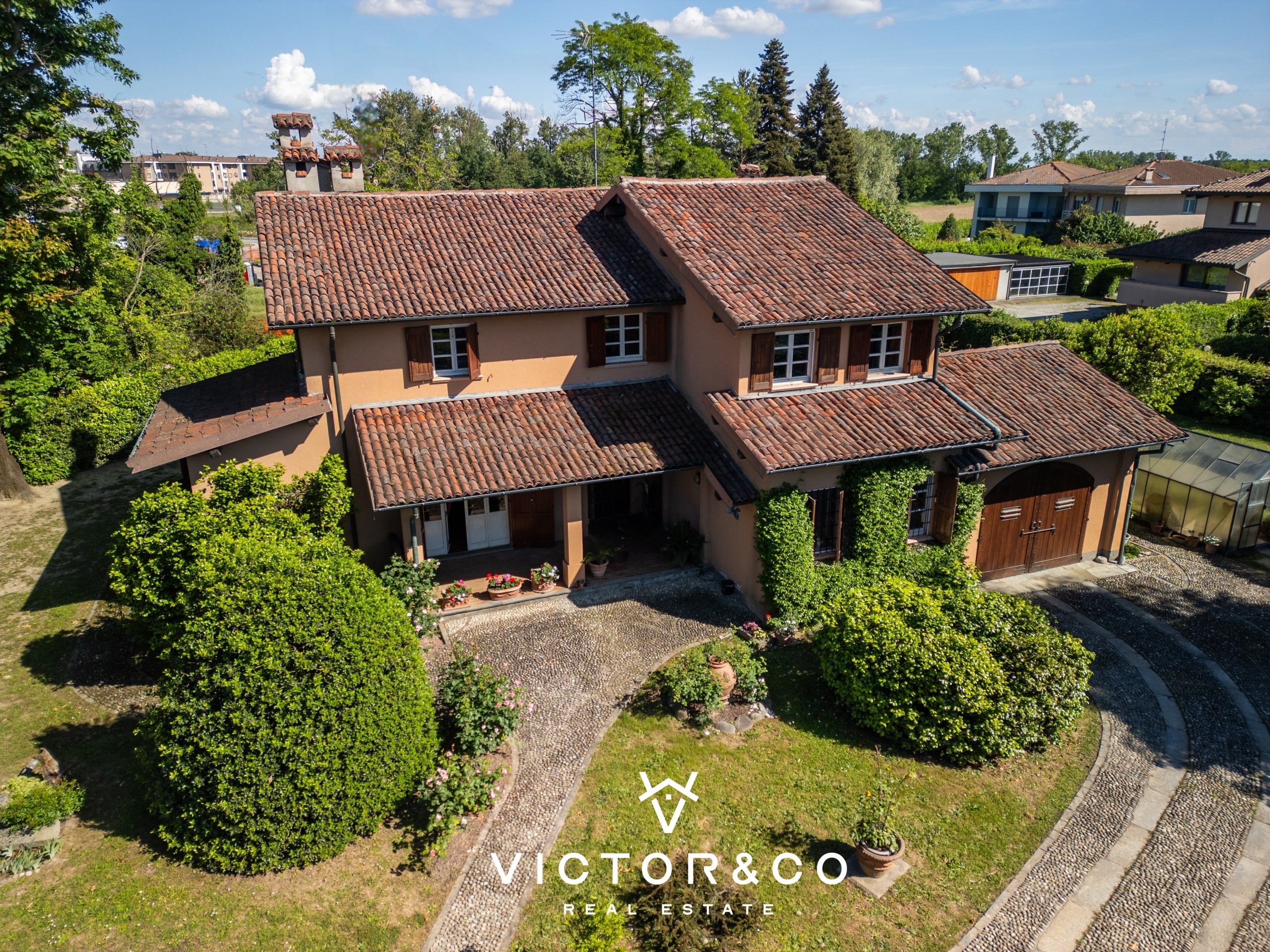 Villa con giardino in via giorgio ansaldi snc, Novara