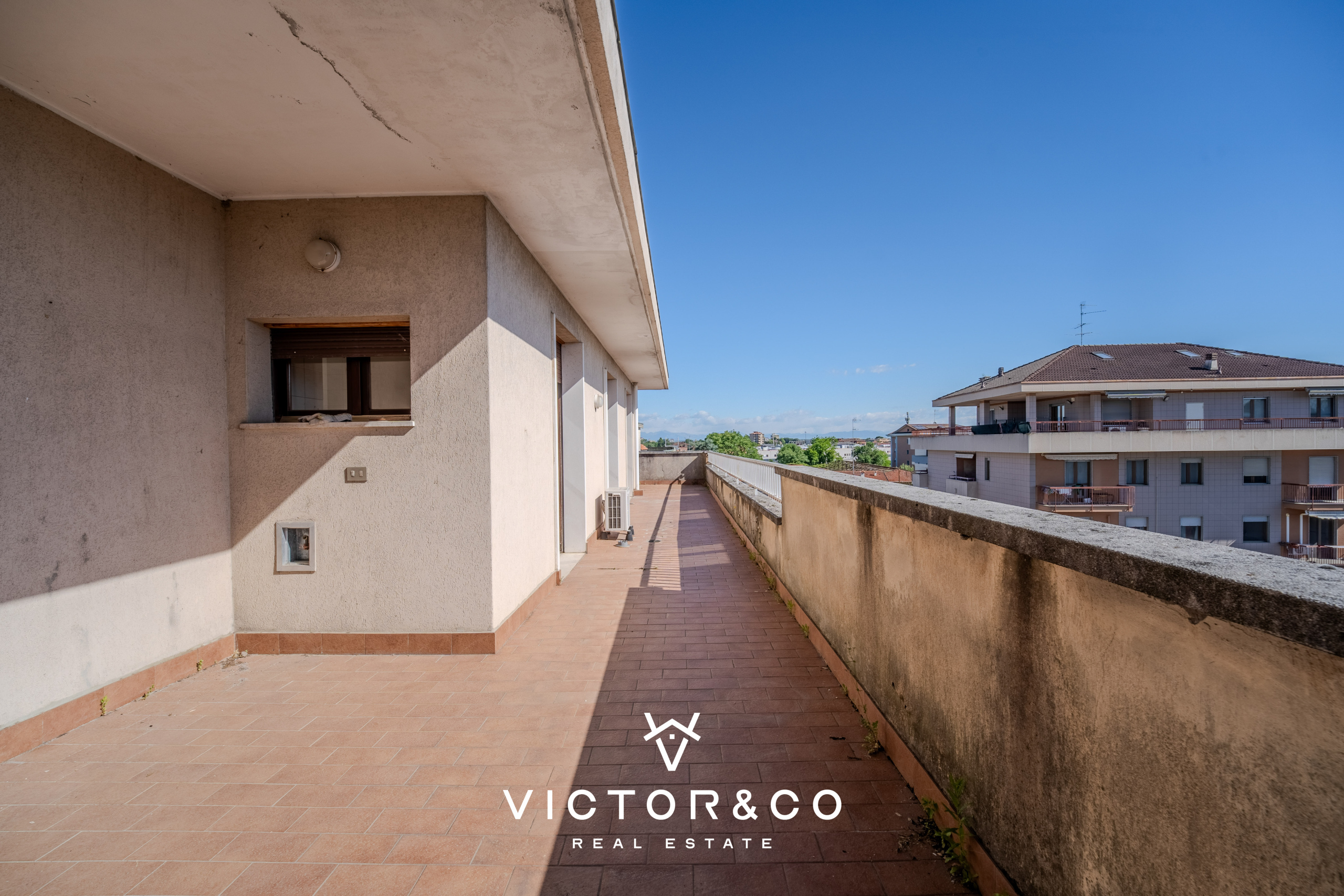 Attico con terrazzo in via madre teresa di calcutta snc, Novara
