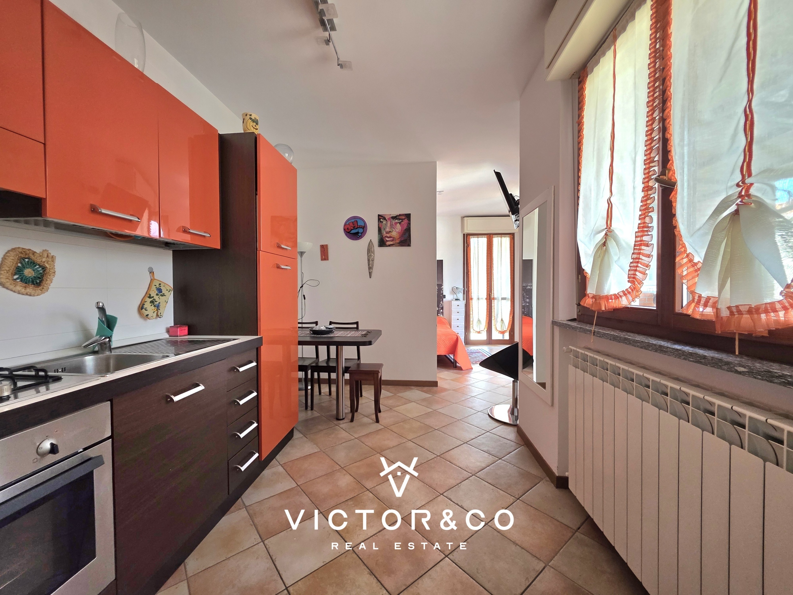 Monolocale con terrazzo in via alfieri sic, Novara