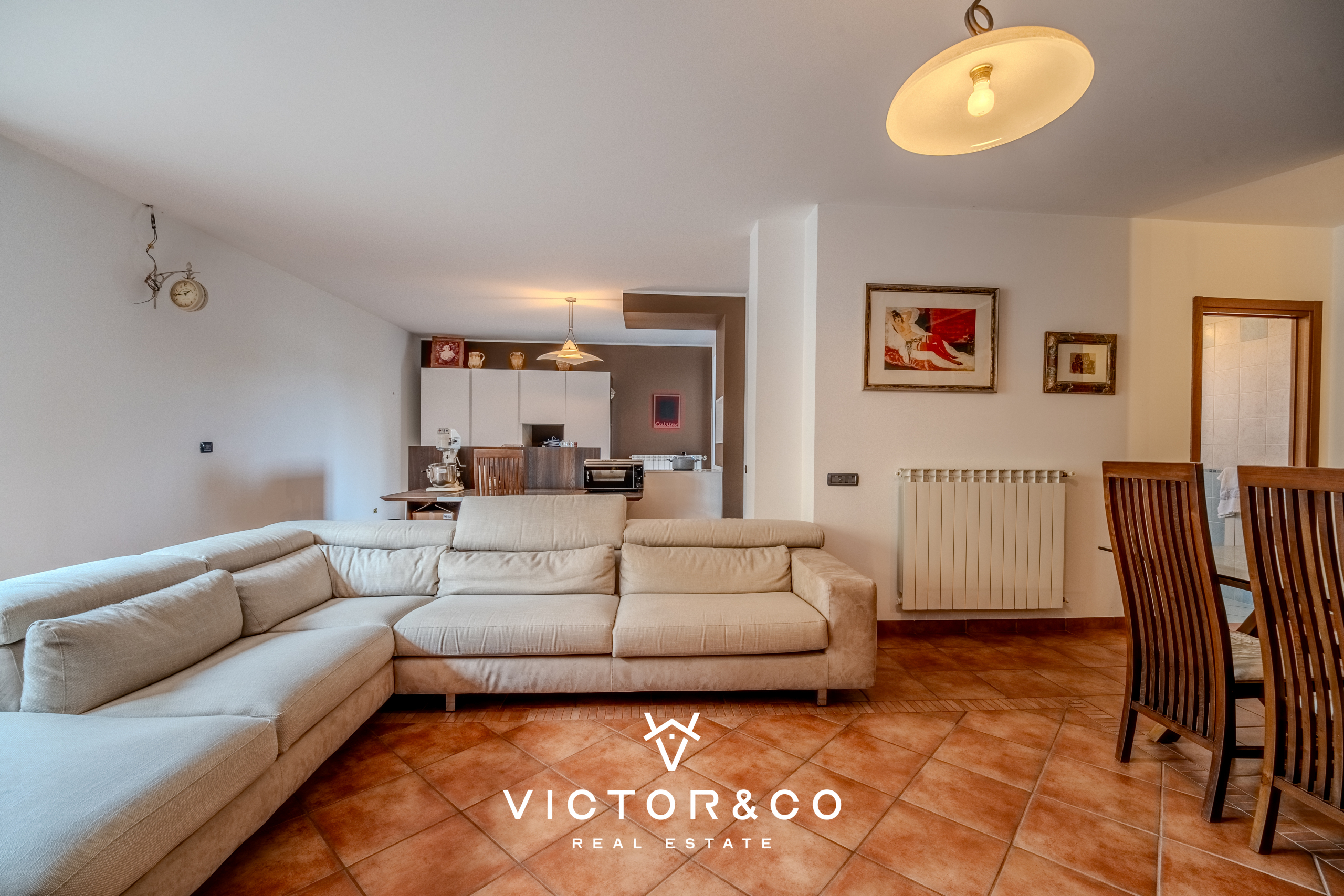 Casa indipendente con giardino in via borghetto 4, Casalino