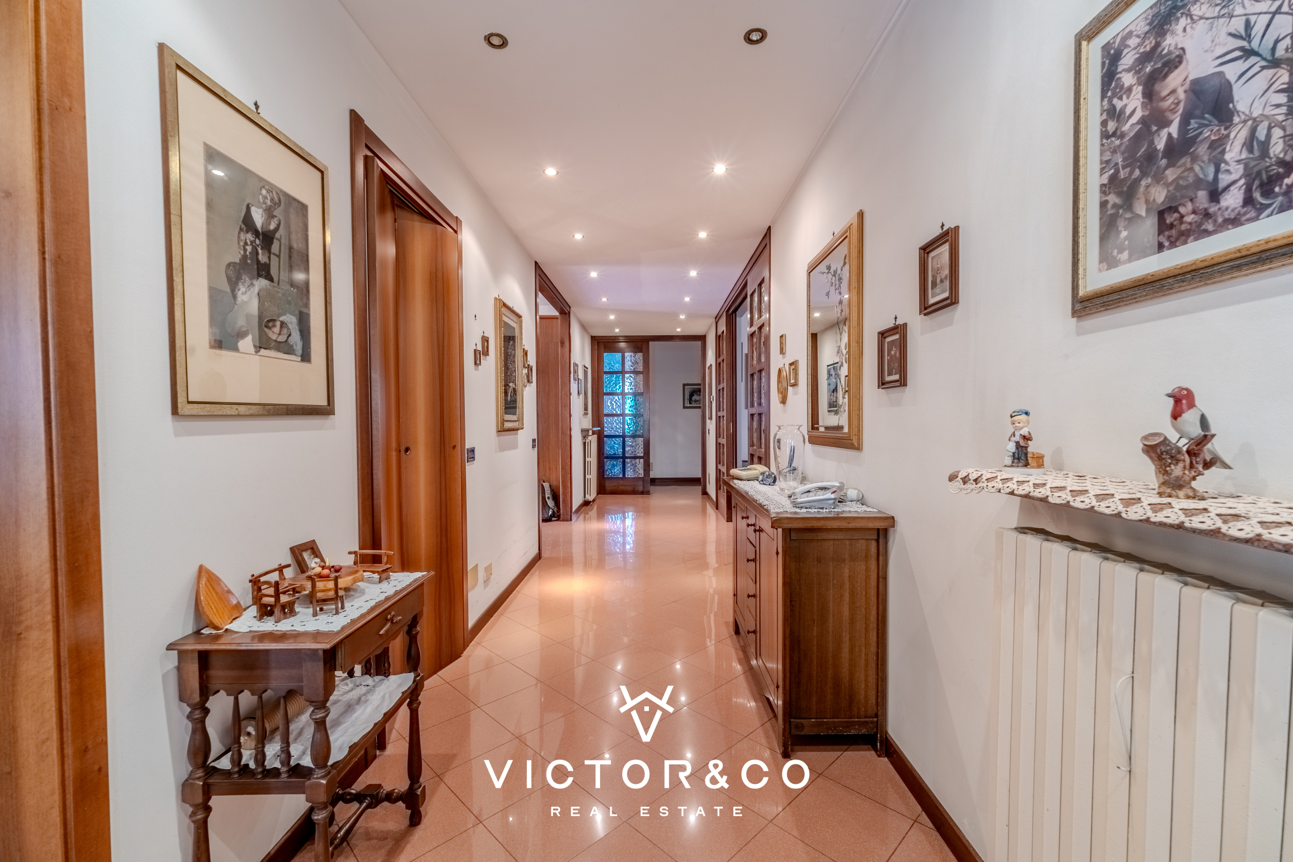 Villa con giardino in via regina margherita 15, Momo