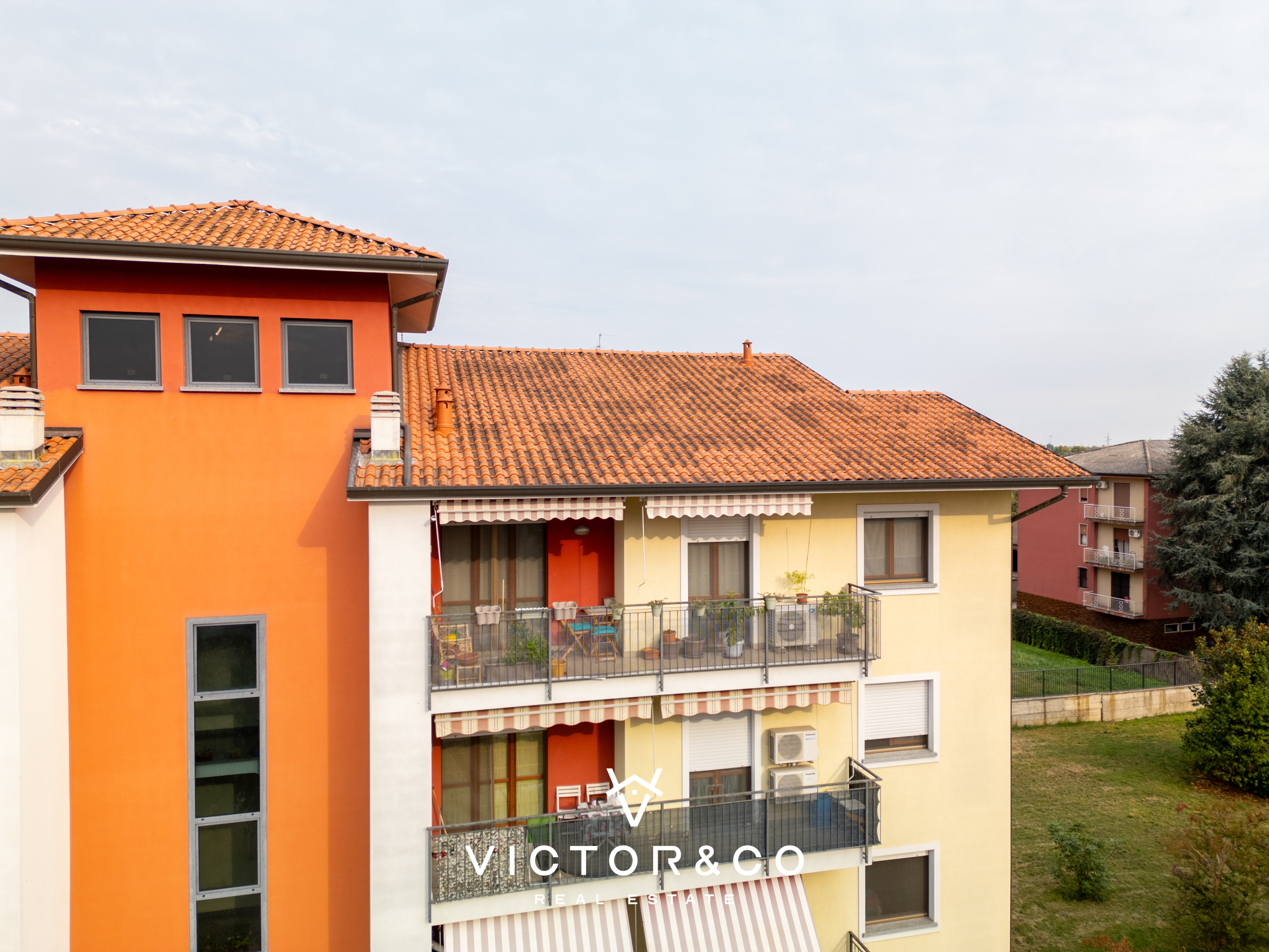 Attico con giardino in via delle vigne 24, Trecate