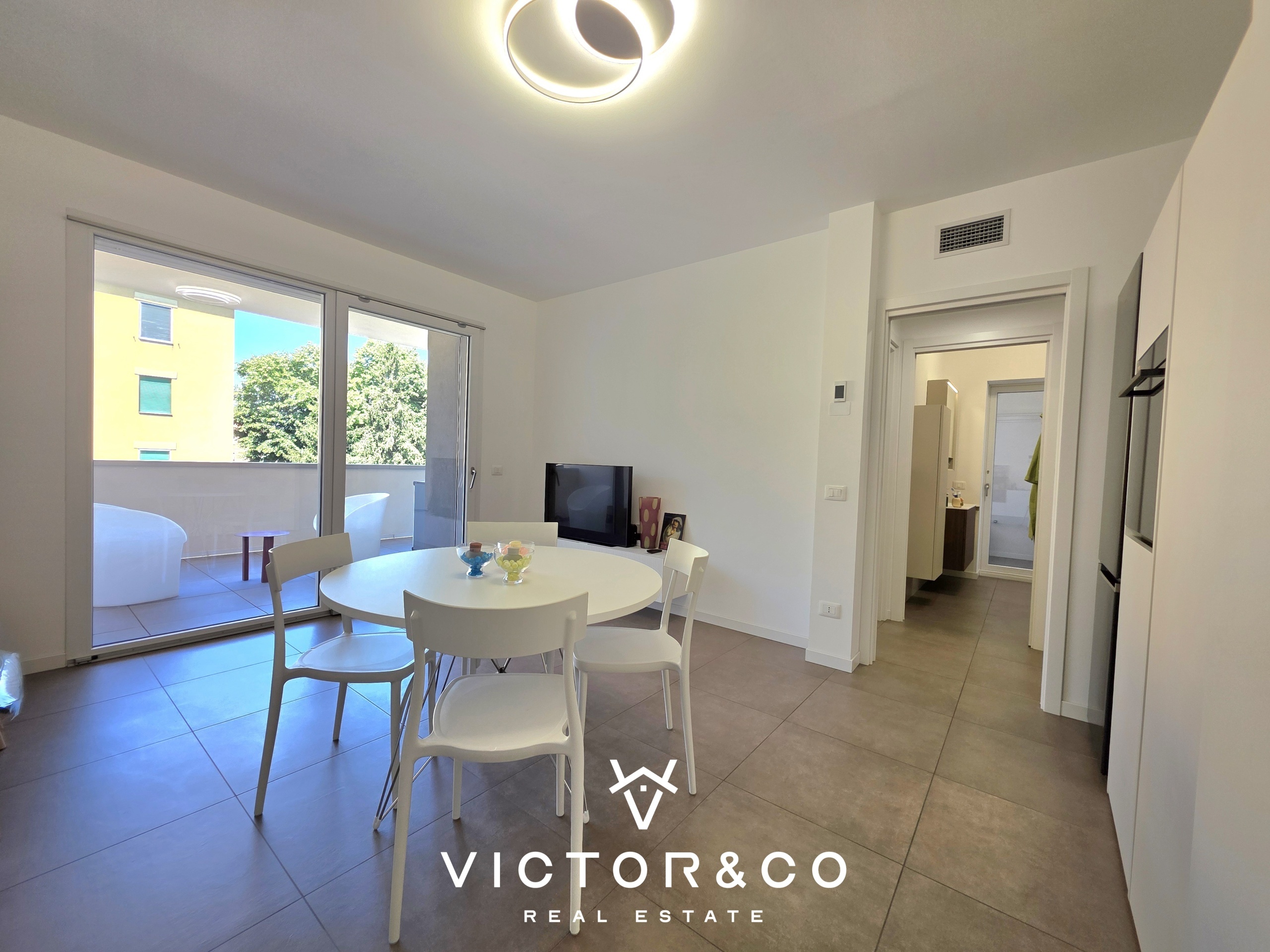Trilocale con terrazzo in via cesare sanguinetti snc, Parma