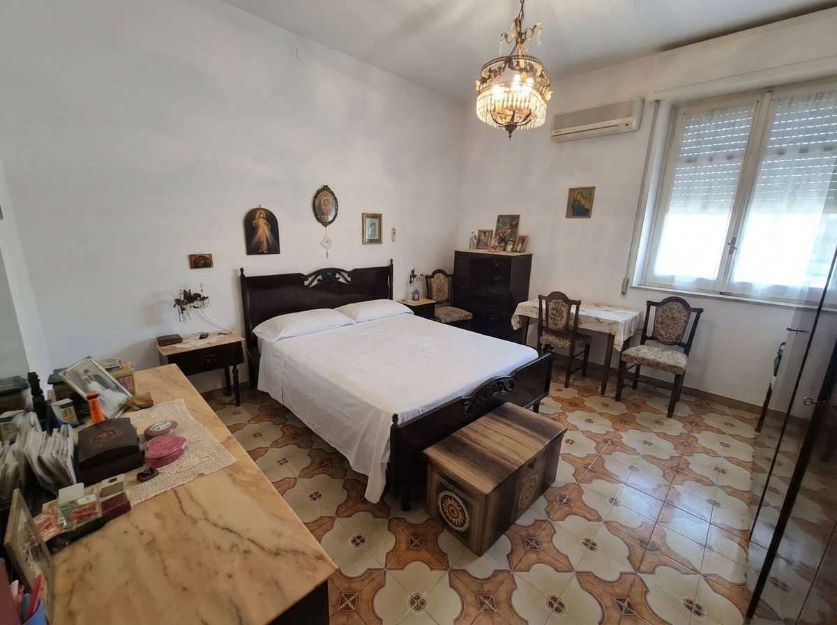 Trilocale da ristrutturare a Siracusa