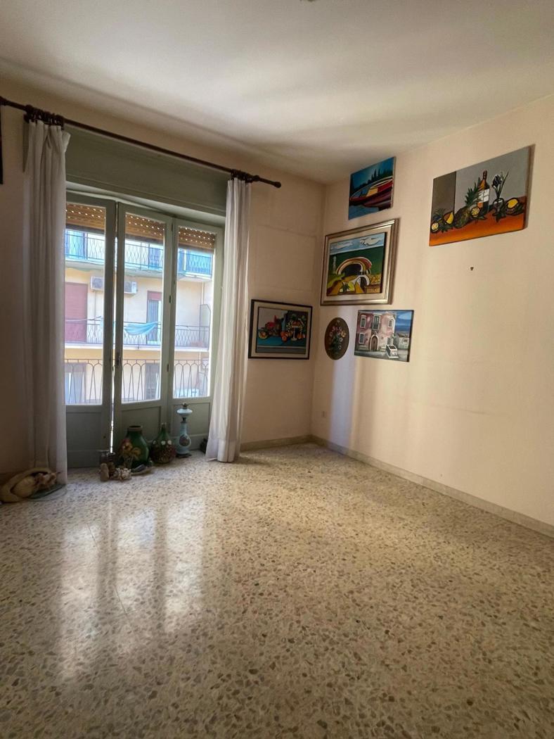 Quadrilocale da ristrutturare a Siracusa