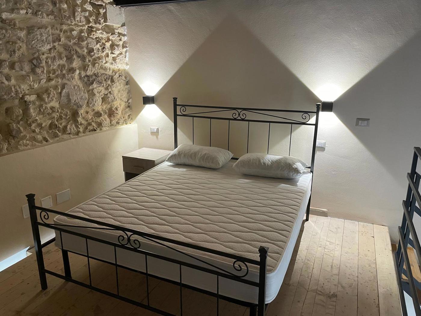 Trilocale arredato in affitto a Siracusa