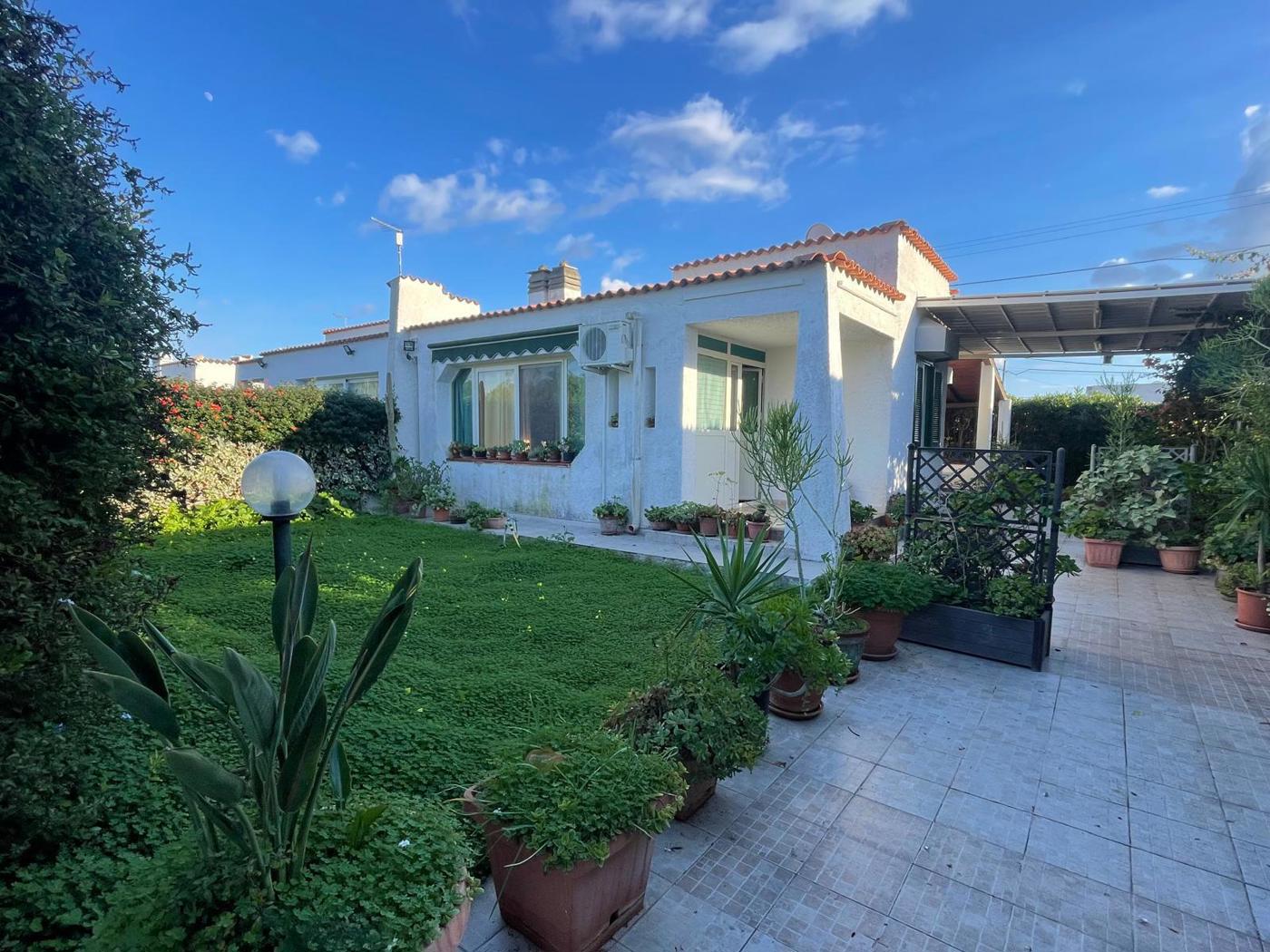 Villa in vendita a Siracusa