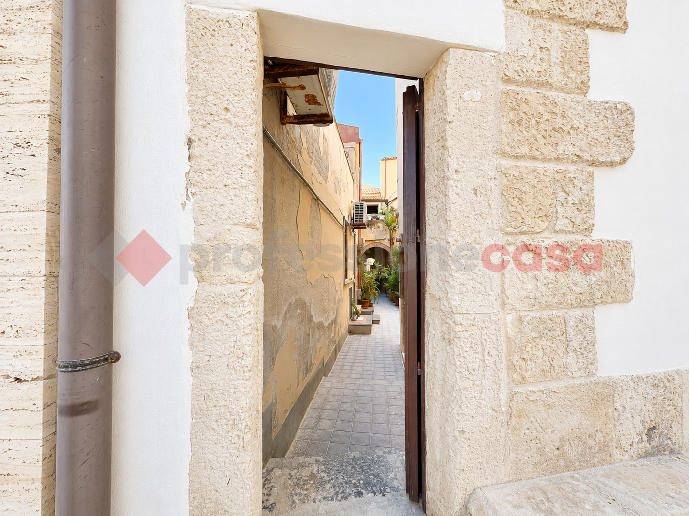 Bilocale da ristrutturare a Siracusa