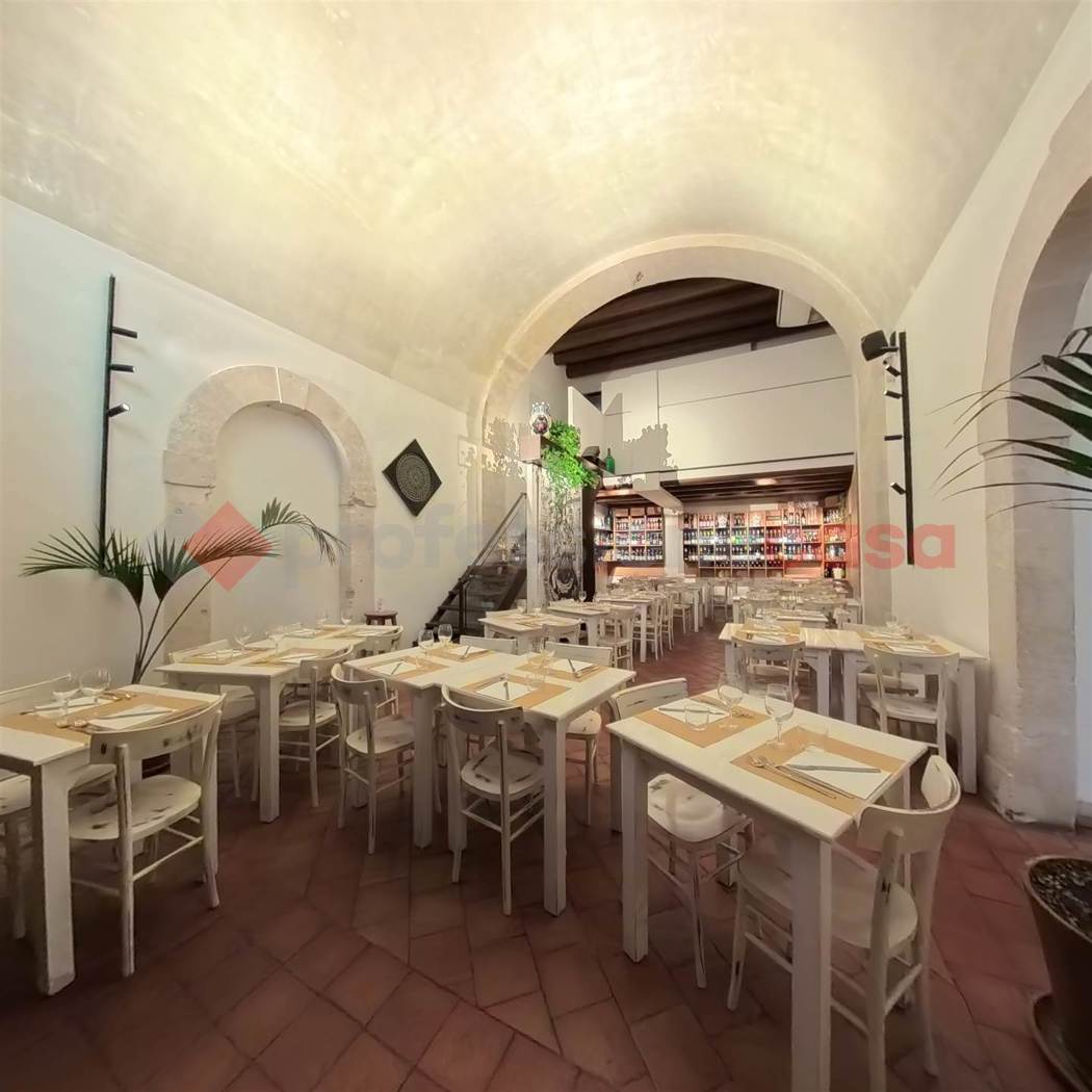 Attivit� commerciale Ristorante e pizzeria in vendita a Siracusa