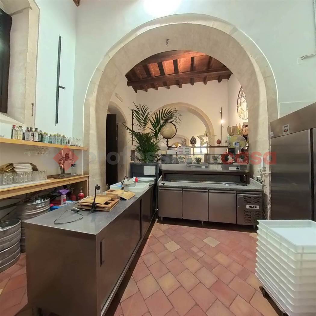 Attivit� commerciale Ristorante e pizzeria in vendita a Siracusa