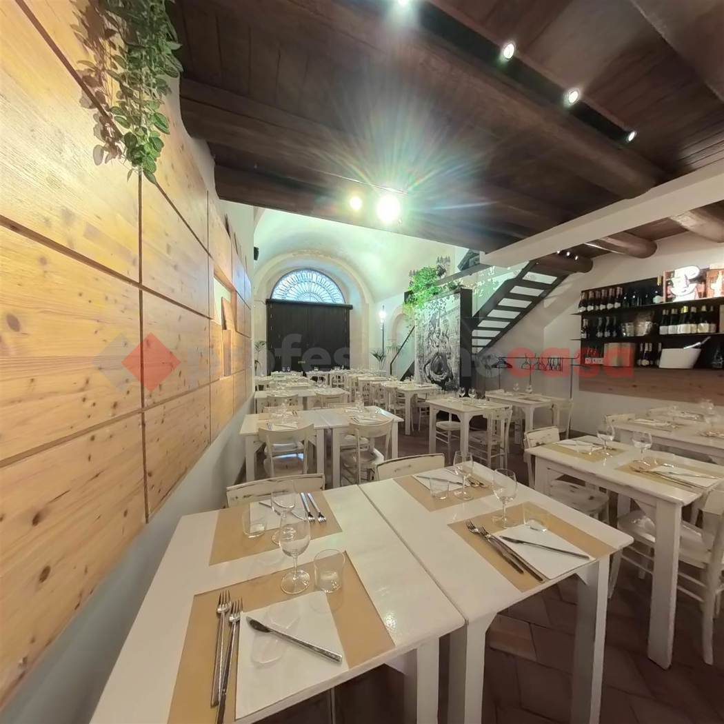 Attivit� commerciale Ristorante e pizzeria in vendita a Siracusa